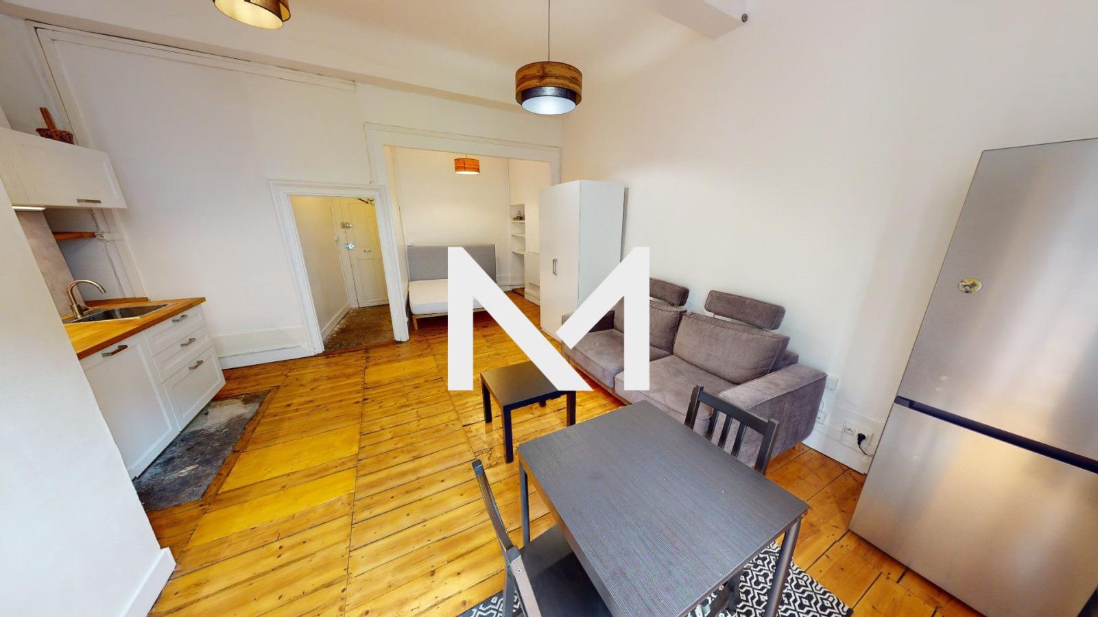 GRENOBLE HYPER CENTRE - 18 GRANDE RUE - STUDIO MEUBLE - Photo 1