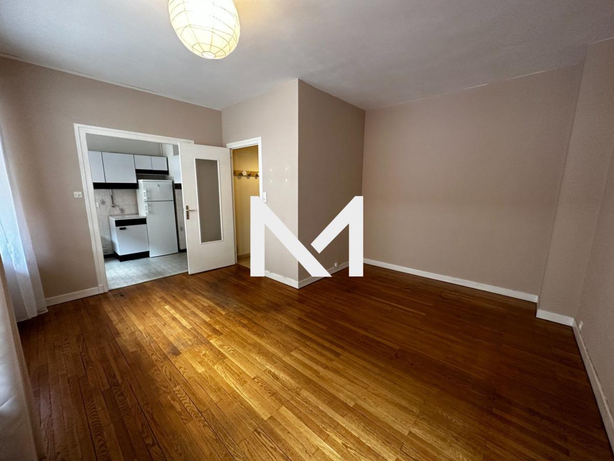 CHAMPIONNET - RUE CHARLES TESTOUD - T1 avec cuisine aménagée - Photo 1