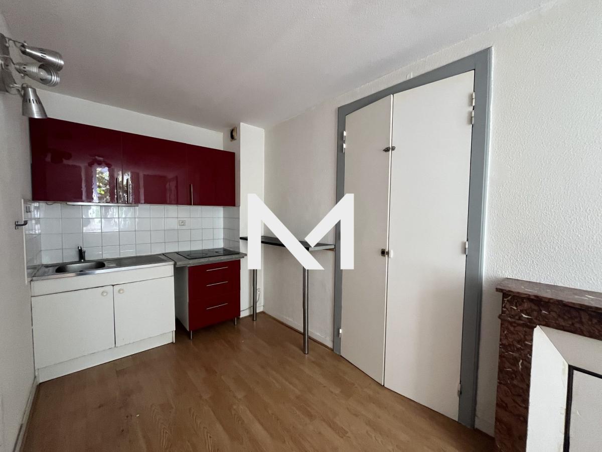 GRENOBLE - MUTUALISTE - A RAFFRAICHIR - T3 - FAIBLES CHARGES - Photo 1