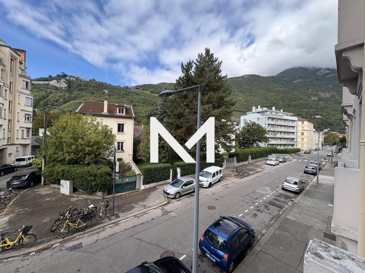 Ile verte - T3 - Traversant - Balcon - Photo 1