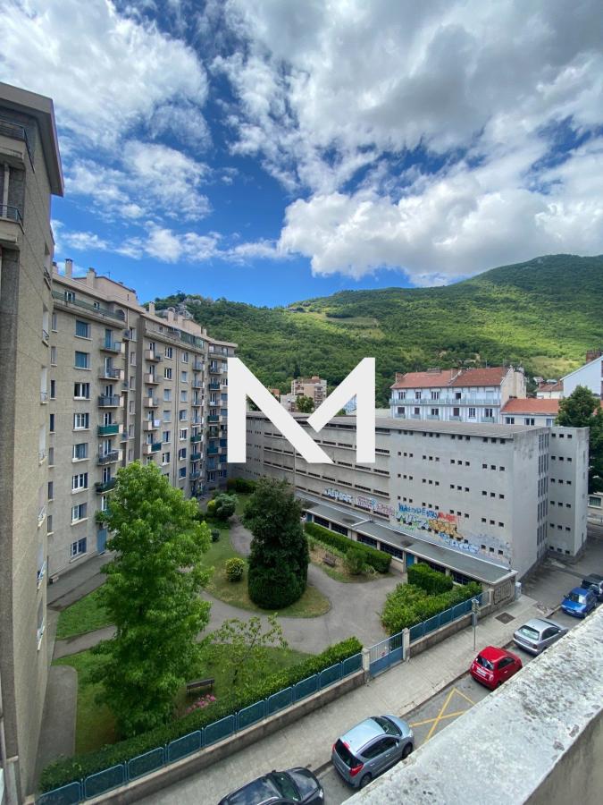 ILE VERTE 47 RUE LACHMANN T2 AVEC GALETAS - Photo 1