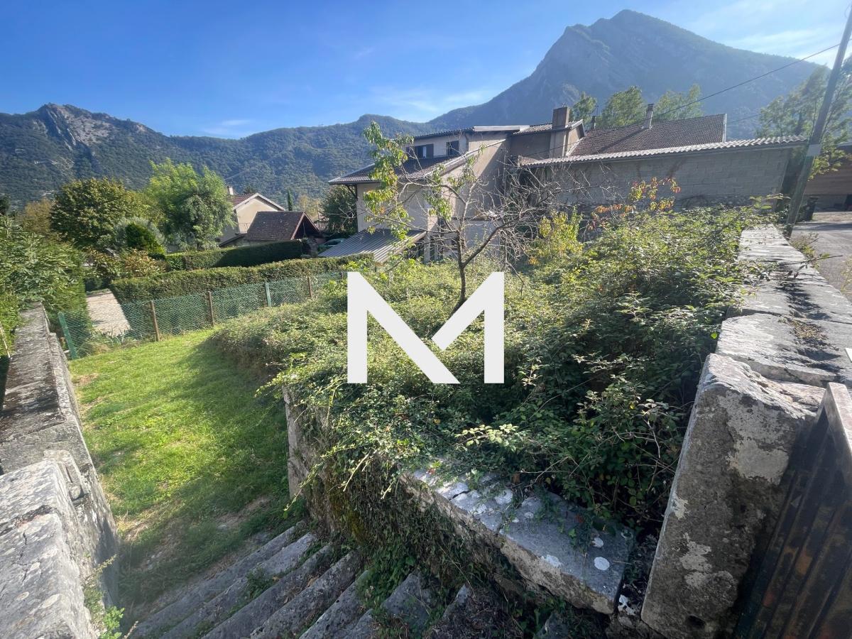 SAINT PAUL DE VARCES LIEU-DIT AU SORBIERS - TERRAIN CONSTRUCTIBLE - Photo 1