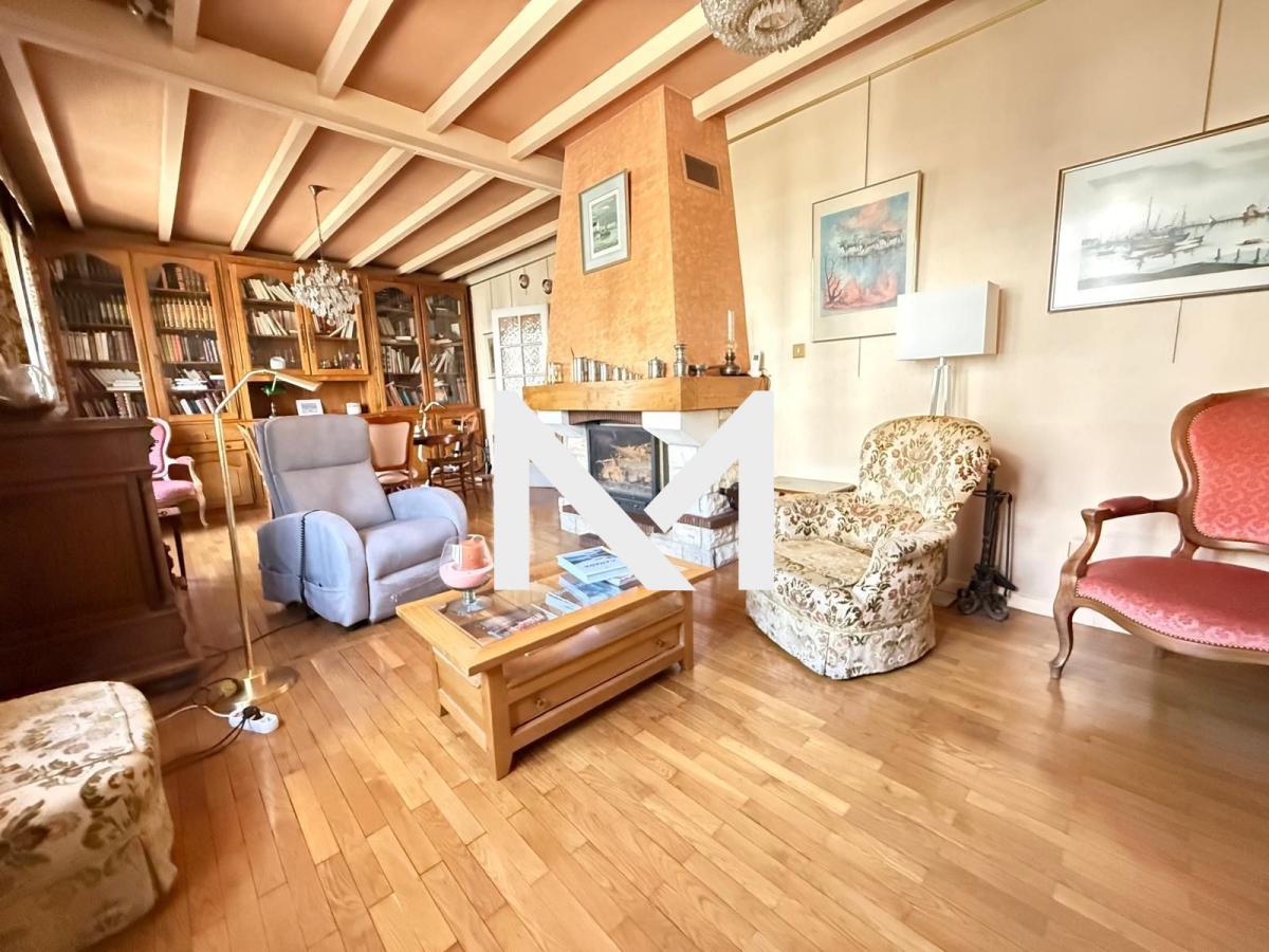 GRAND T2 (POSS T3) - ETAGE ELEVE - BALCON SUD - POSS GARAGE - Photo 1