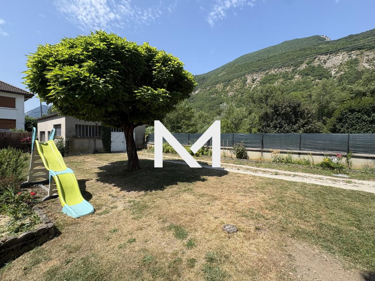 VIF - T3 AVEC JARDIN DE 438 M² + DEPENDANCE DE 52 M² - Photo 1