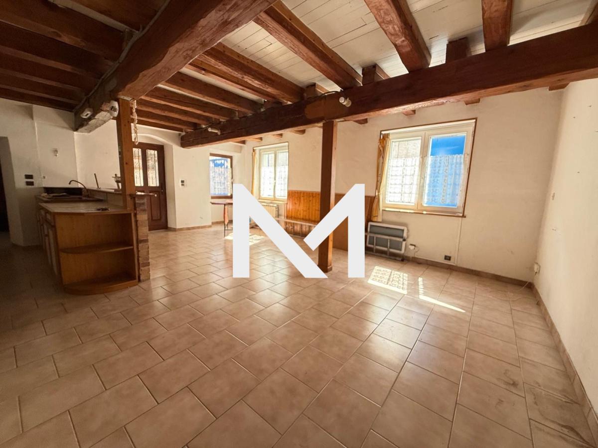 LA TRONCHE - MAISON DE VILLAGE A RENOVER - Photo 1
