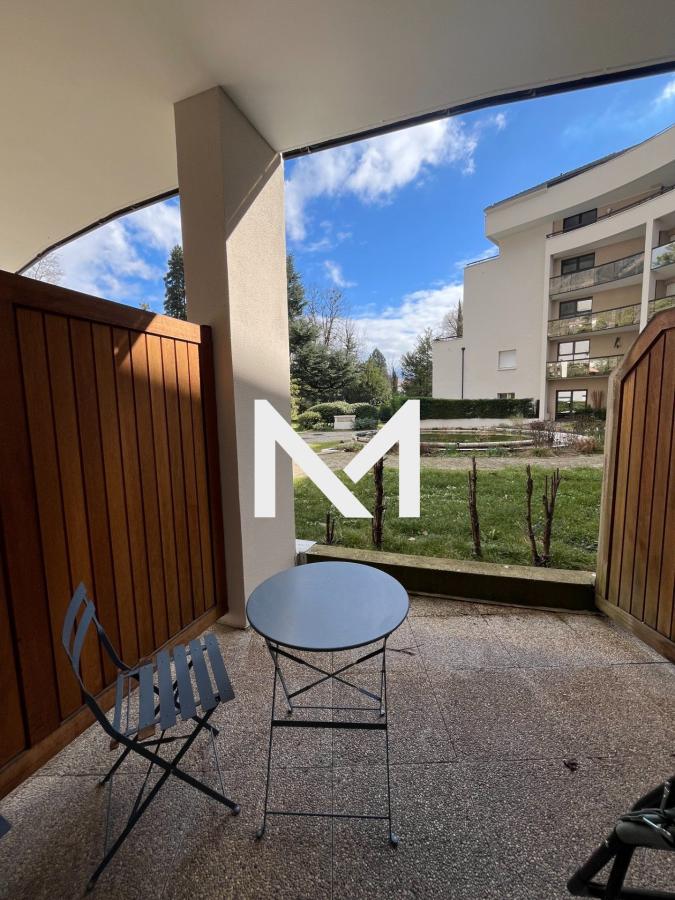 LA TRONCHE - VIEUX LOGIS - STUDIO MEUBLE DANS RESIDENCE DE STANDING - Photo 1