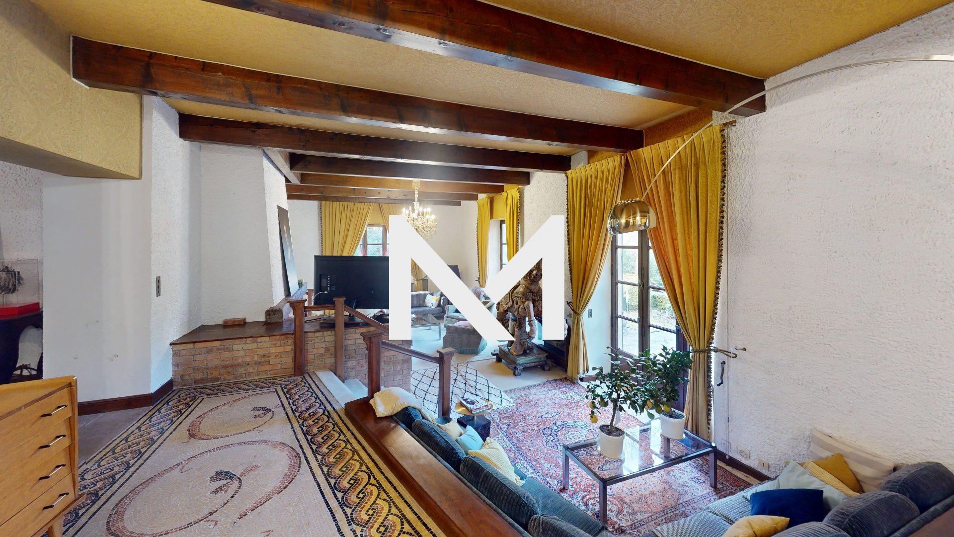 MAISON DE MAÎTRE AVEC DEPENDANCES ET PLAN D'EAU SUR 4 HECTARES - Photo 3