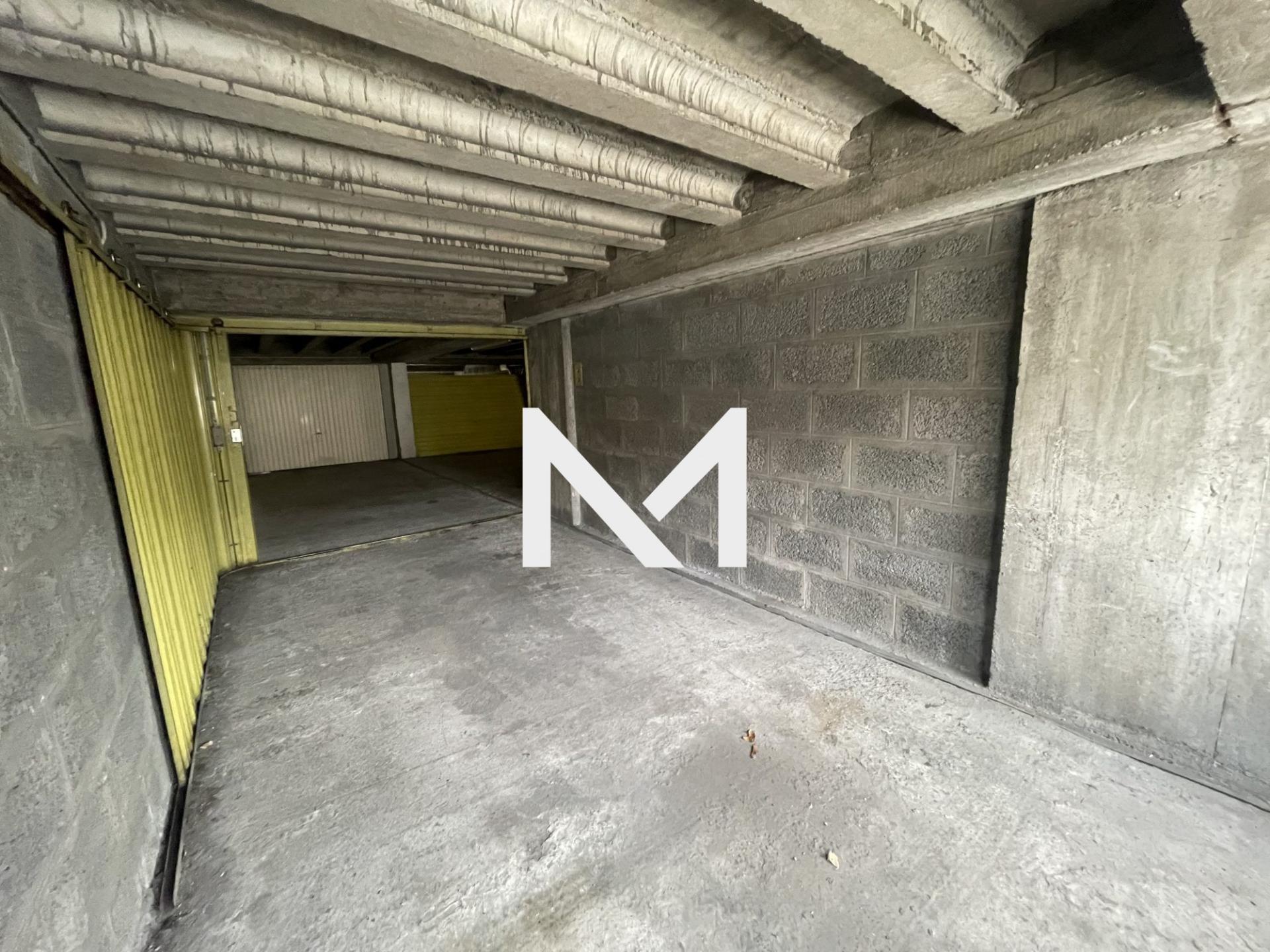GRENOBLE - COURS JEAN JAURES - GARAGE FERME A LOUER - Photo 2