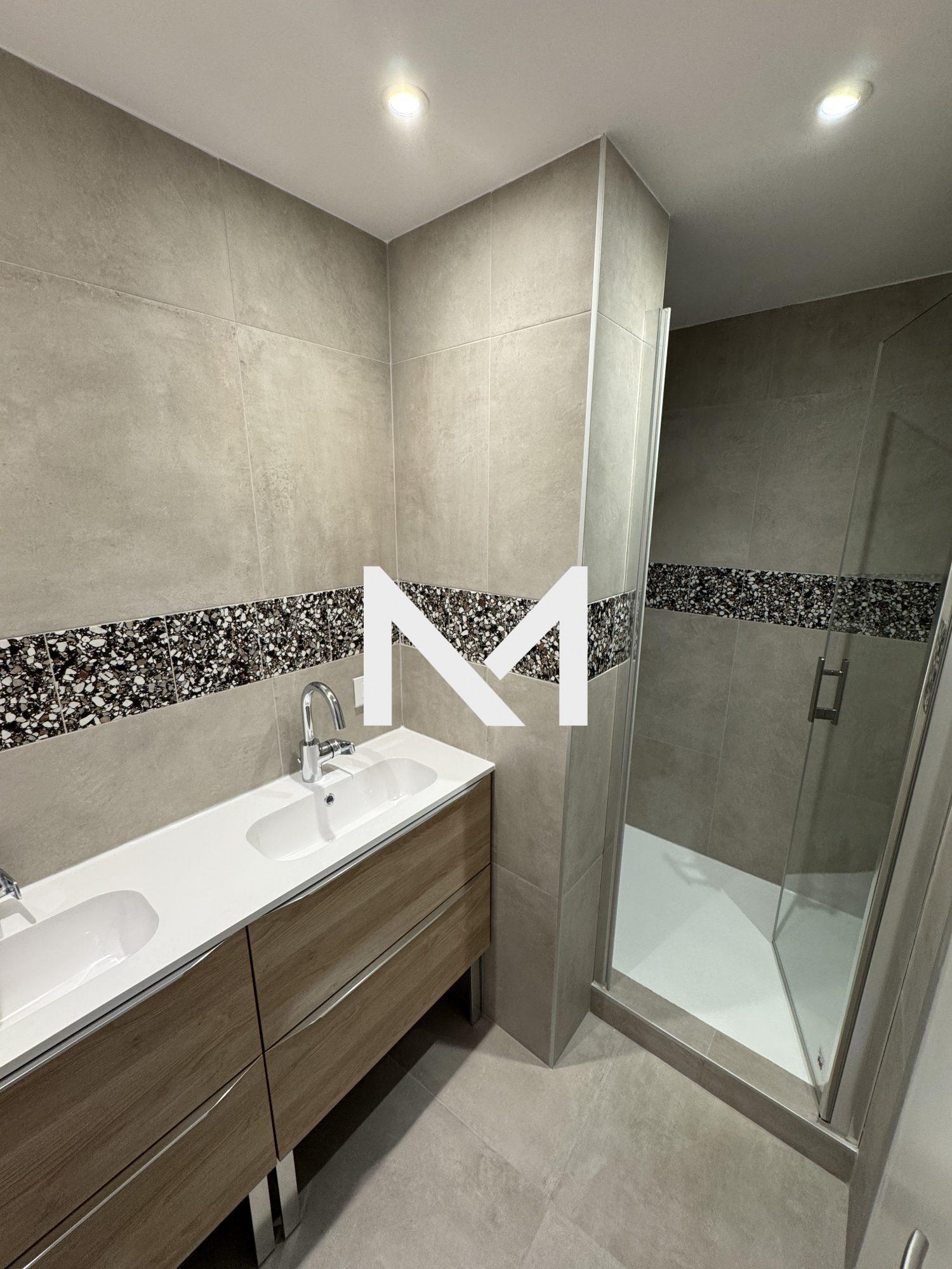 GRENOBLE SAINT JOSEPH - ETAGE ELEVE - 4 CHAMBRES - Photo 5