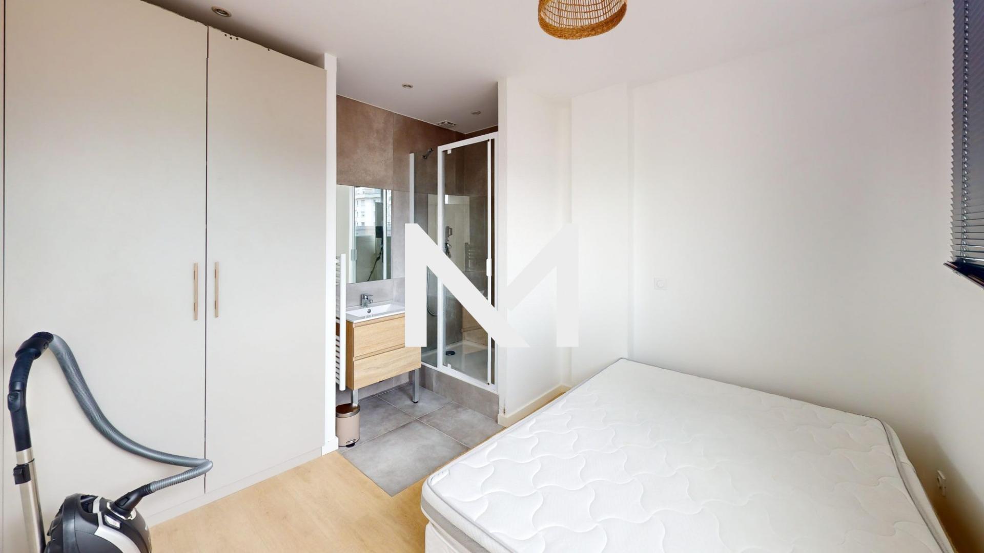 GRENOBLE - 8 RUE GENERAL FERRIE - T2 de 22.96 m² MEUBLE - Photo 4