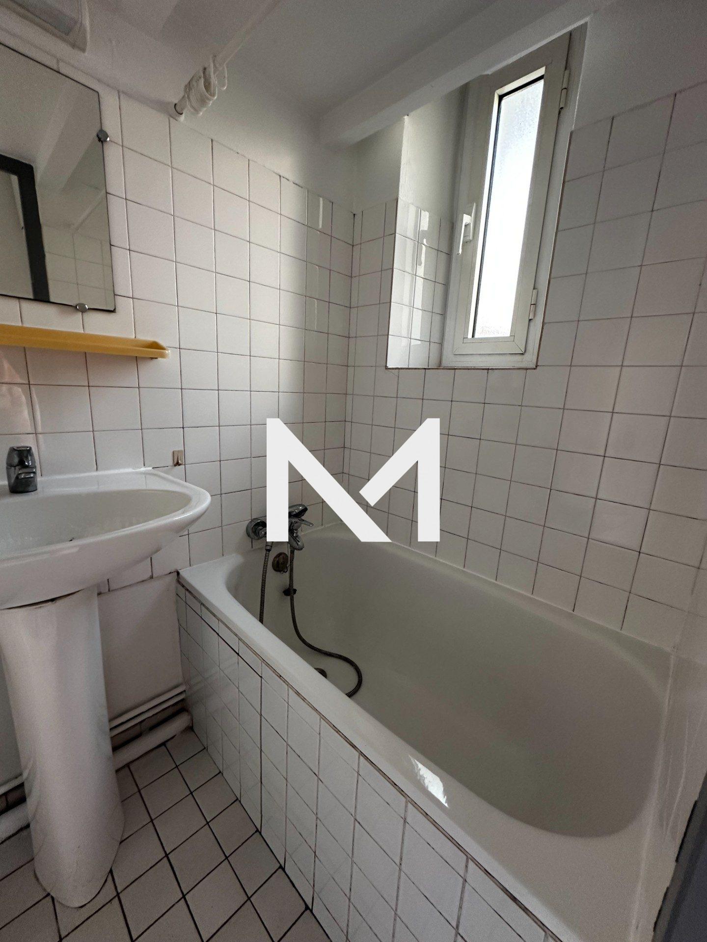 GRENOBLE - RUE GABRIEL PERI - STUDIO MEUBLE - Photo 4