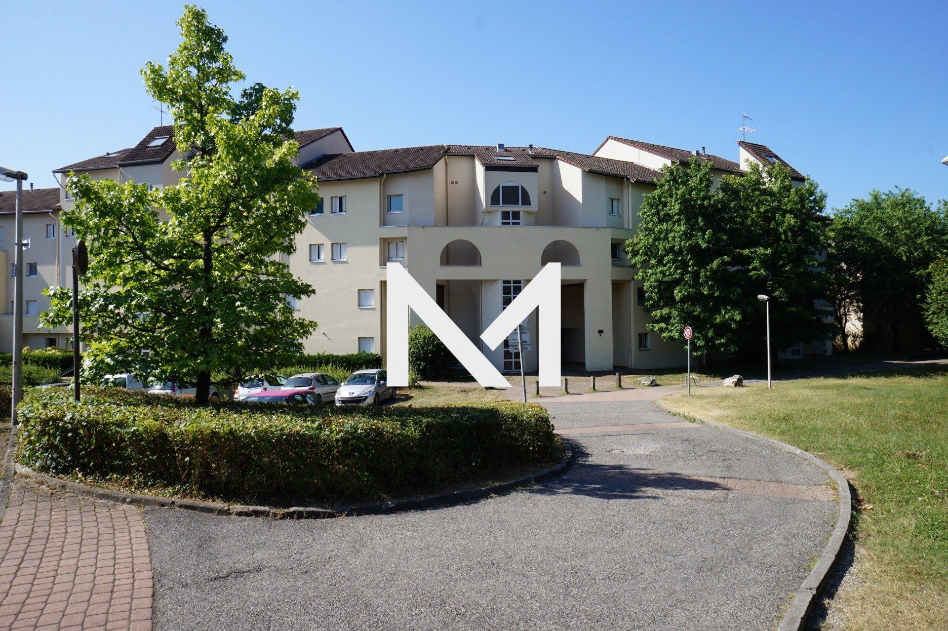 MEYLAN - Agréable T2 en rez-de-jardin - Photo 2