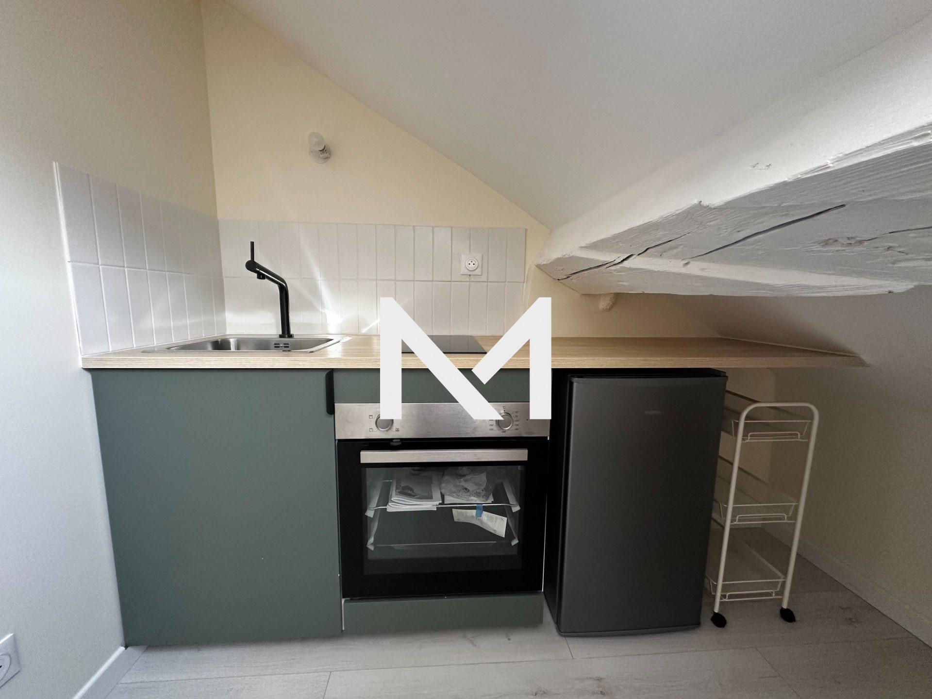 GRENOBLE FELIX VIALLET - RUE COLONEL DENFERT ROCHEREAU - STUDIO MEUBLE RENOVE - Photo 2