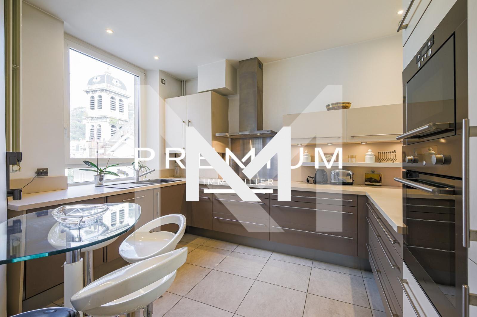 GRENOBLE VICTOR HUGO - T4 MEUBLE DERNIER ETAGE - Photo 4