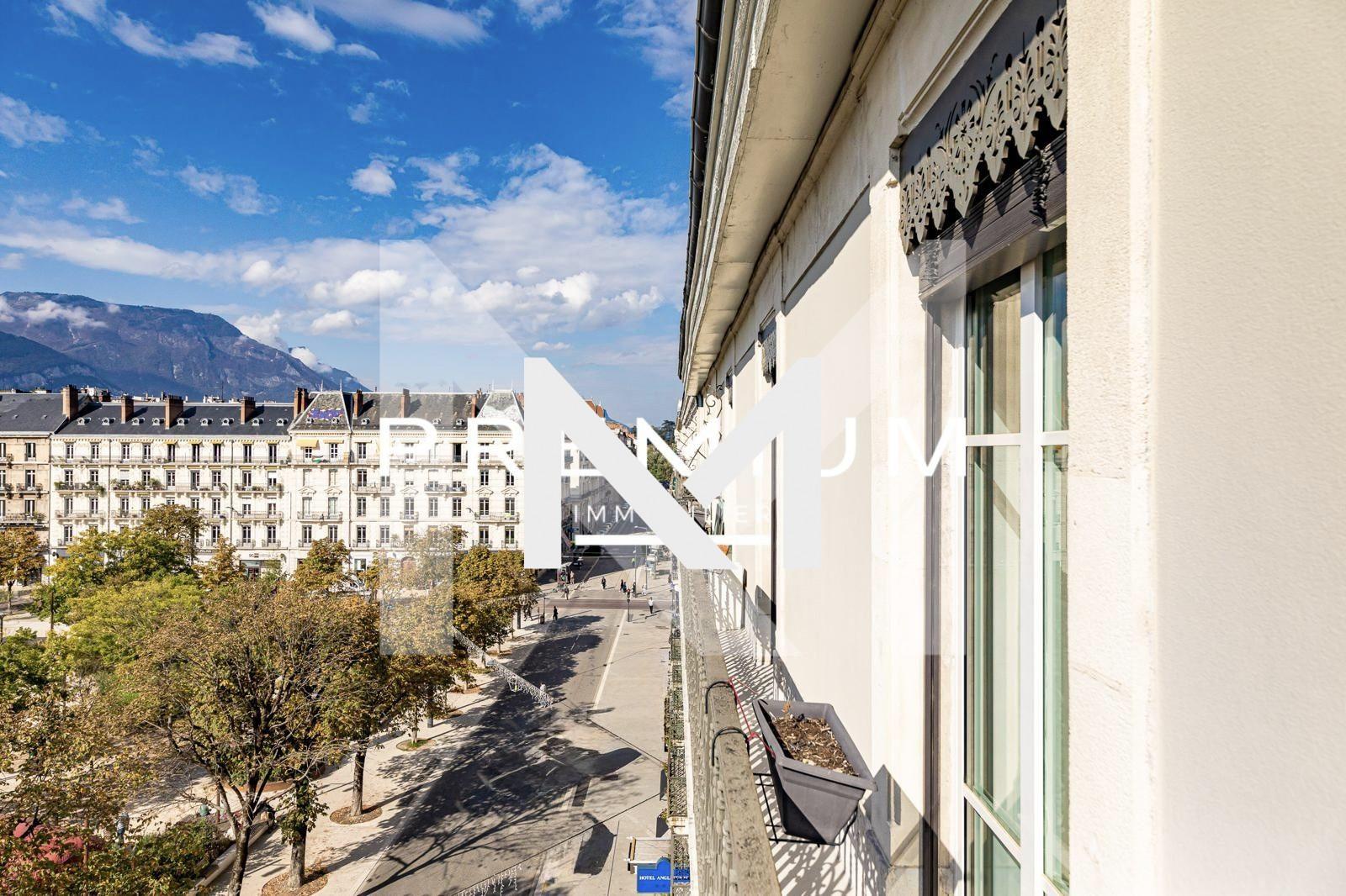 GRENOBLE VICTOR HUGO - T4 MEUBLE DERNIER ETAGE - Photo 6