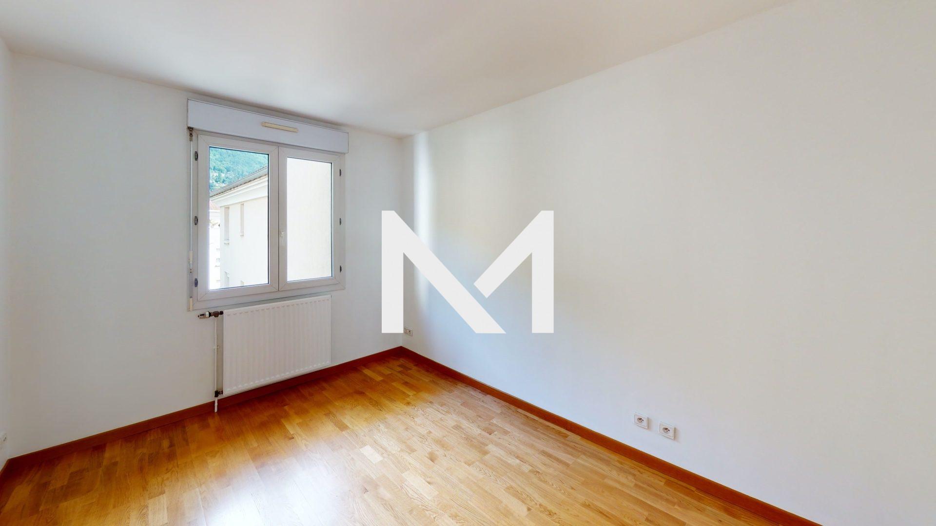 ILE VERTE - 4 P+C avec cuisine équipée et Garage - Photo 3