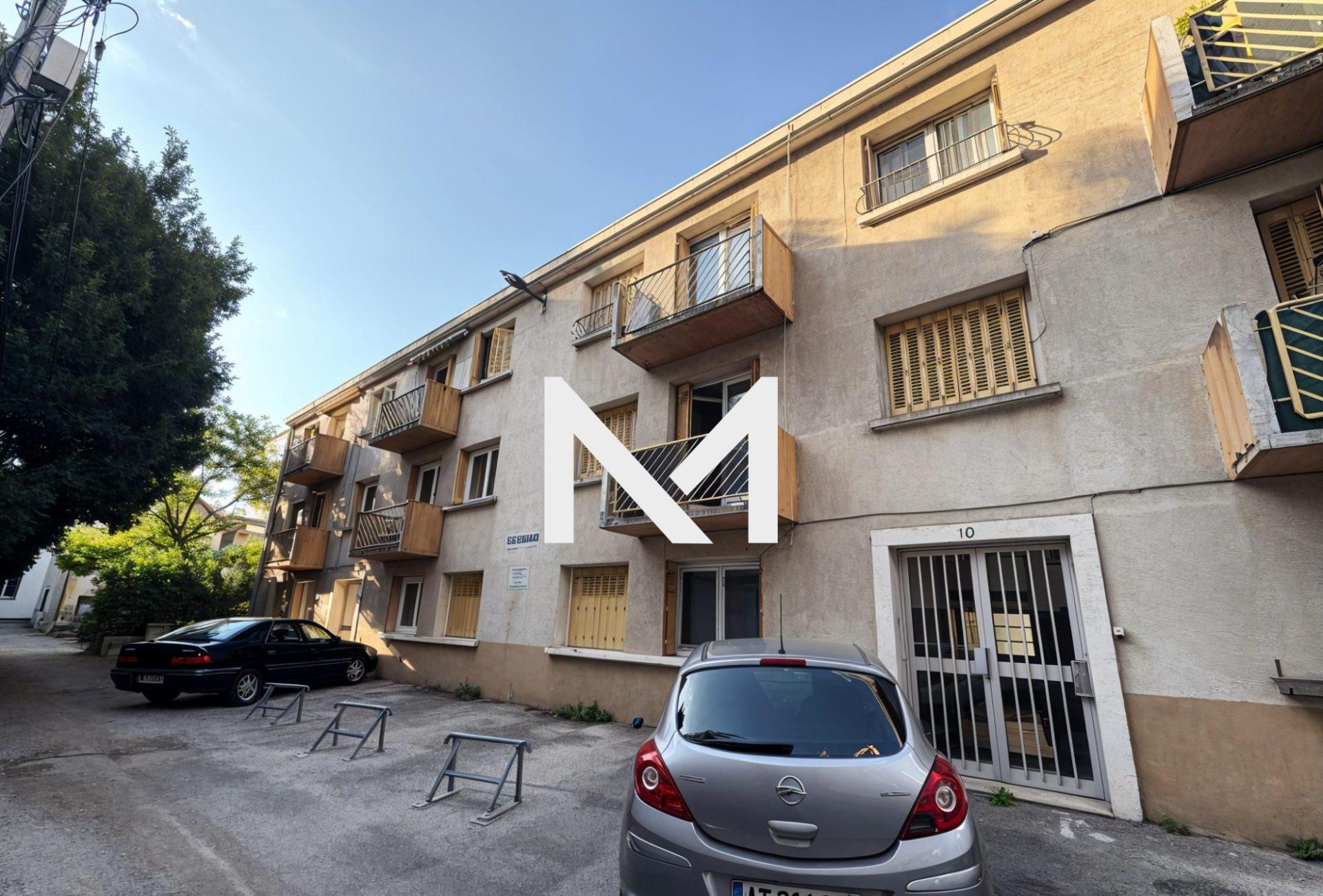 GRENOBLE - T3 LOUE - CALME - STATIONNEMENT - Photo 9