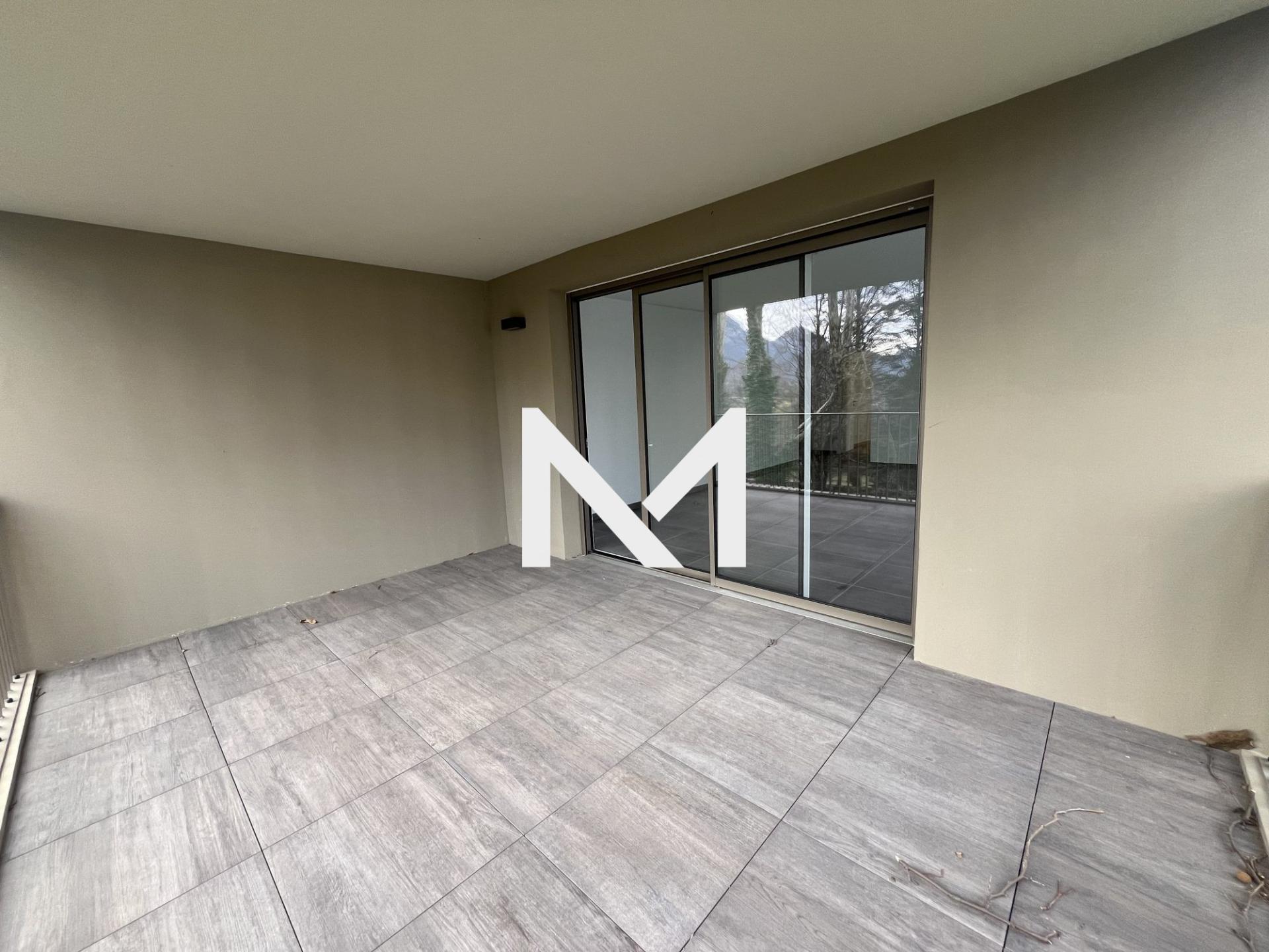 CLAIX - T4 AVEC TERRASSE ET GARAGE - Photo 3