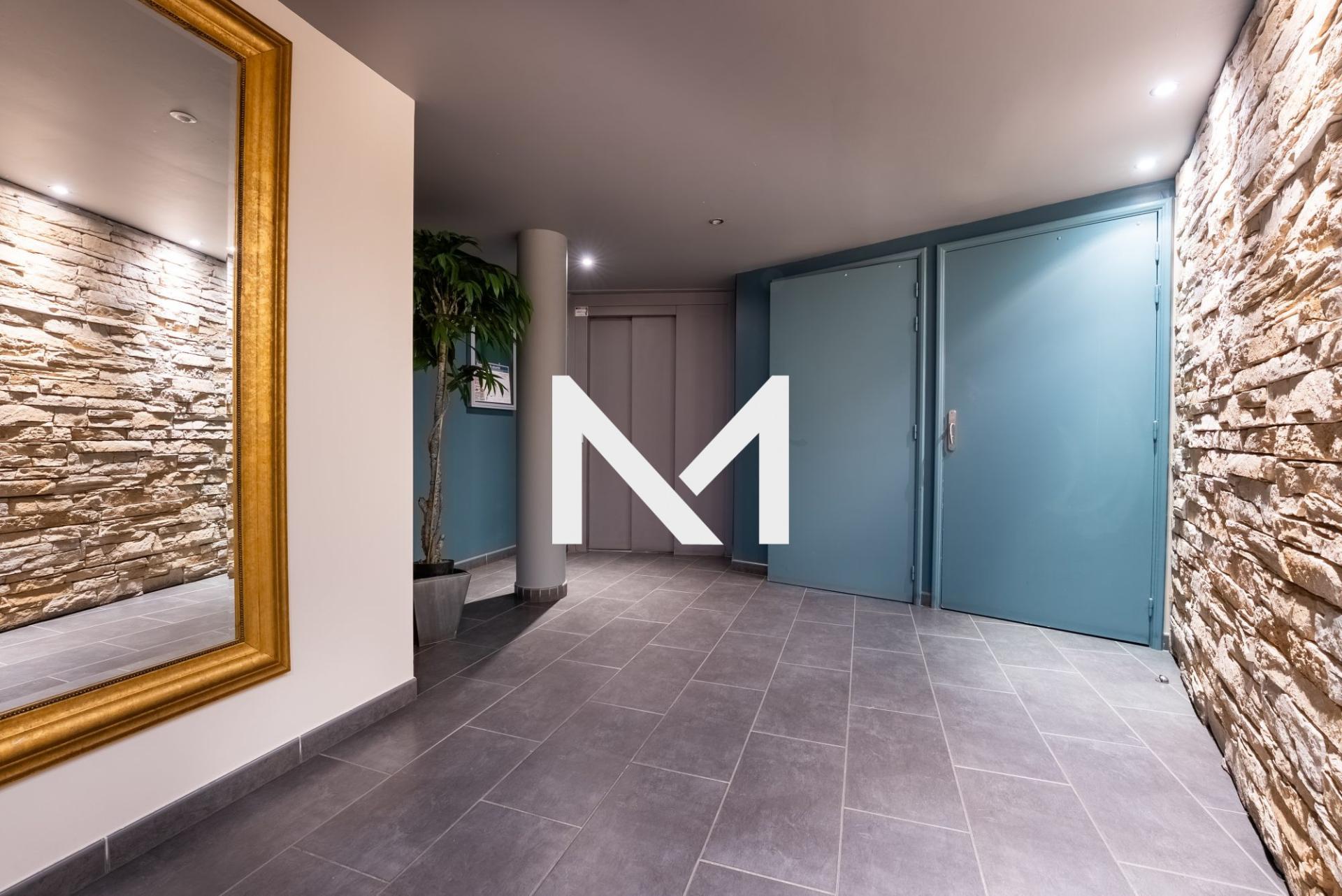 VICTOR HUGO BERRIAT DERNIER ETAGE DUPLEX AVEC TERRASSES - Photo 11