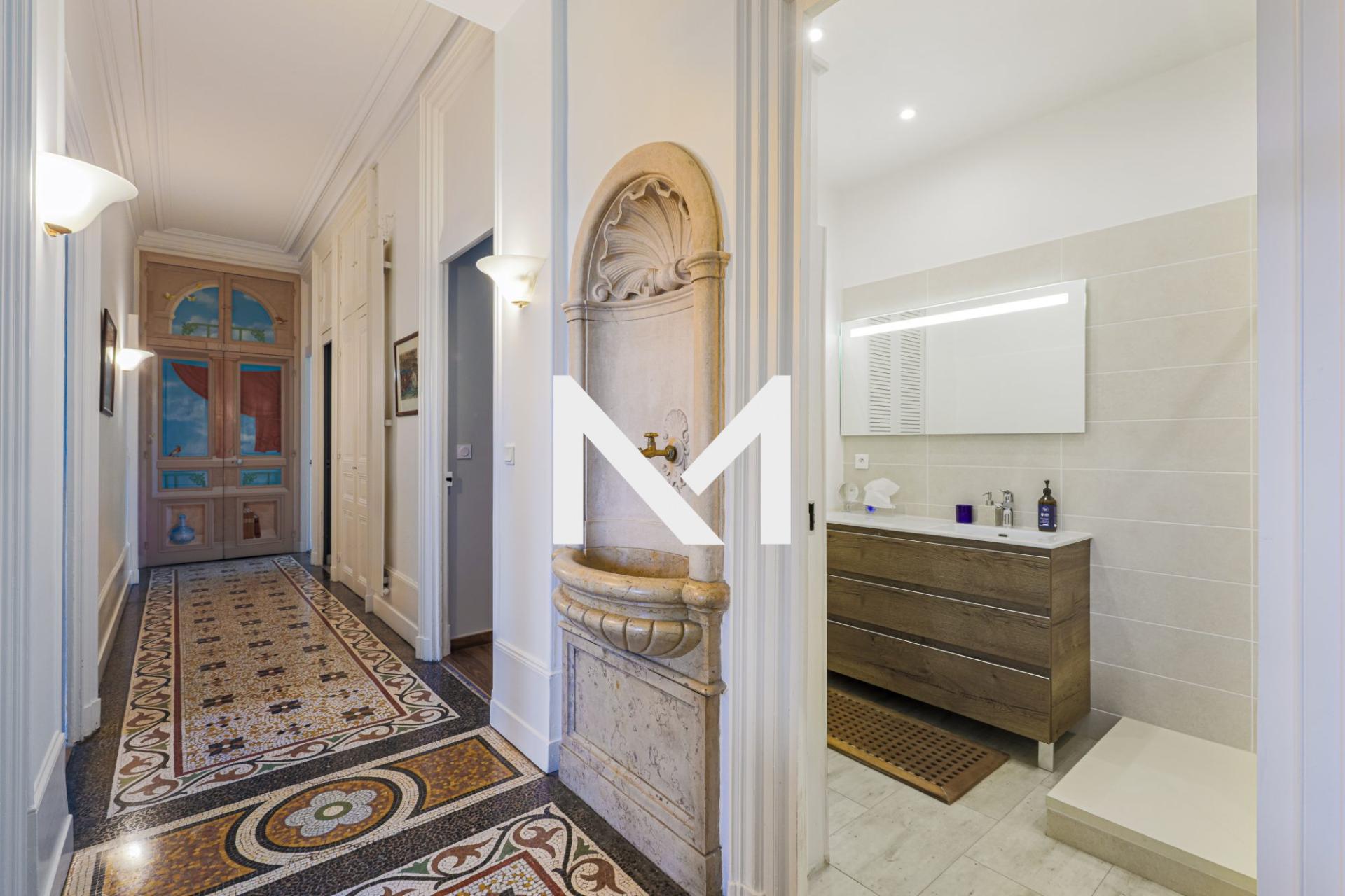 GRENOBLE - PLACE VICTOR HUGO - SUPERBE APPARTEMENT - 5 CHAMBRES - POSS GARAGE - Photo 7