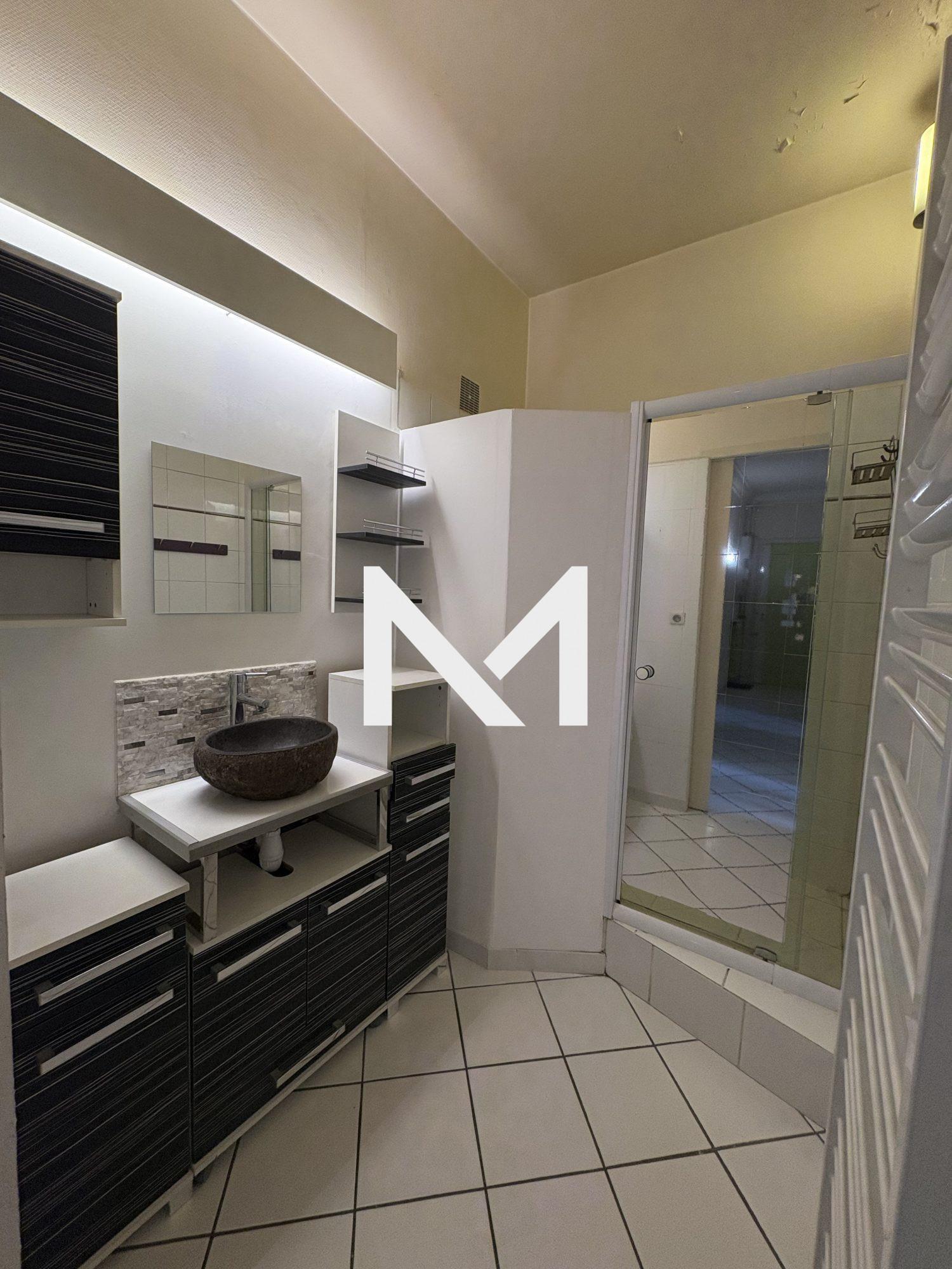 AIGLE - T3 - Etage élevé - 2 balcons - Photo 8