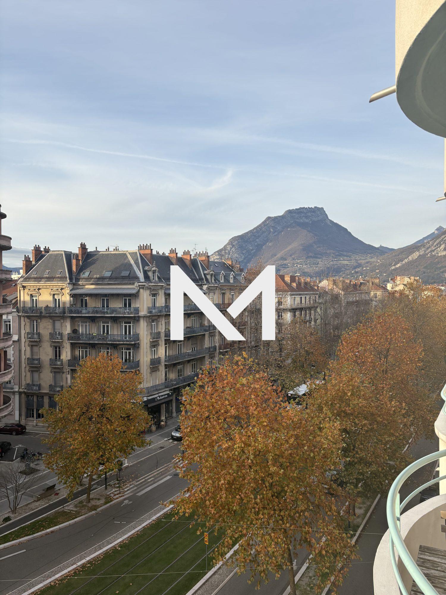 AIGLE - T3 - Etage élevé - 2 balcons - Photo 1