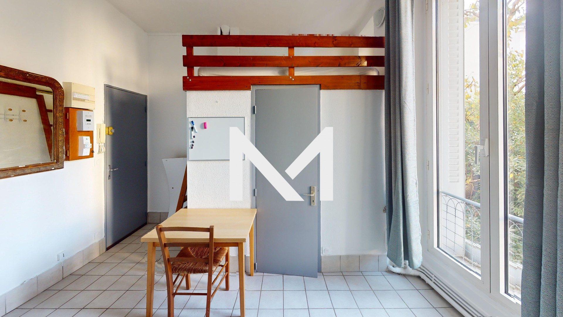 GRENOBLE - RUE GABRIEL PERI - STUDIO MEUBLE - Photo 3