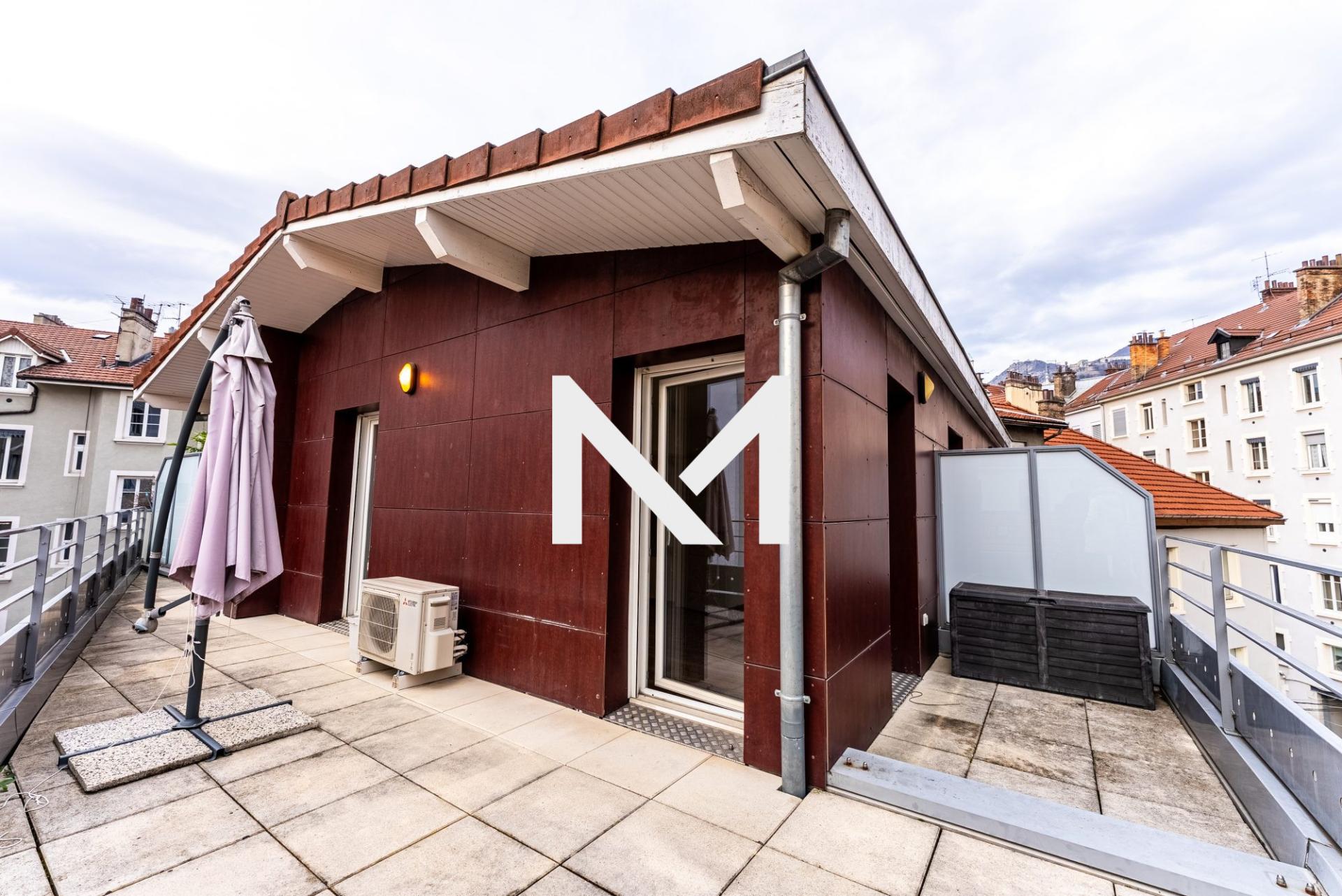 VICTOR HUGO BERRIAT DERNIER ETAGE DUPLEX AVEC TERRASSES - Photo 6