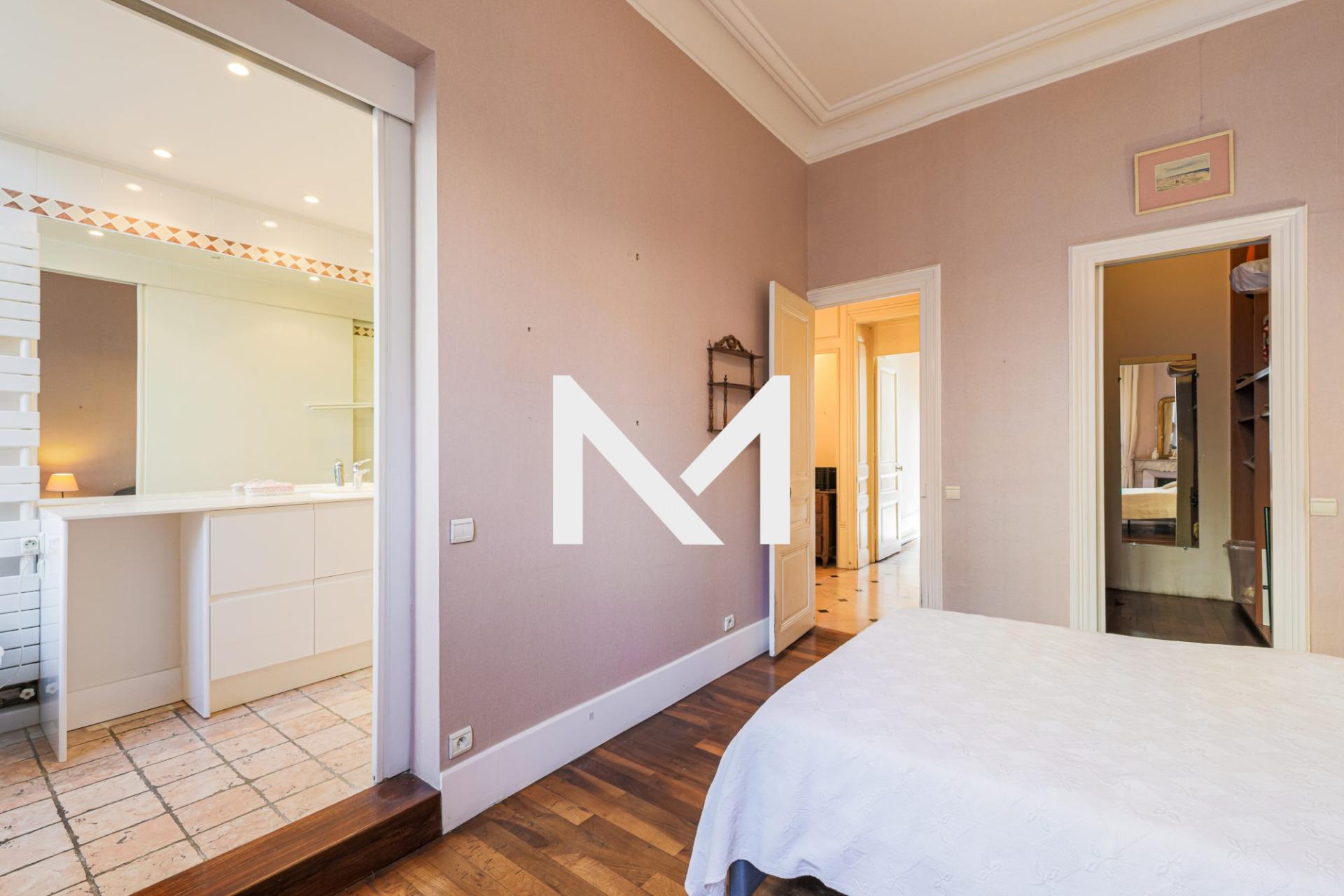 T5 Haussmannien Leon Martin - Photo 10