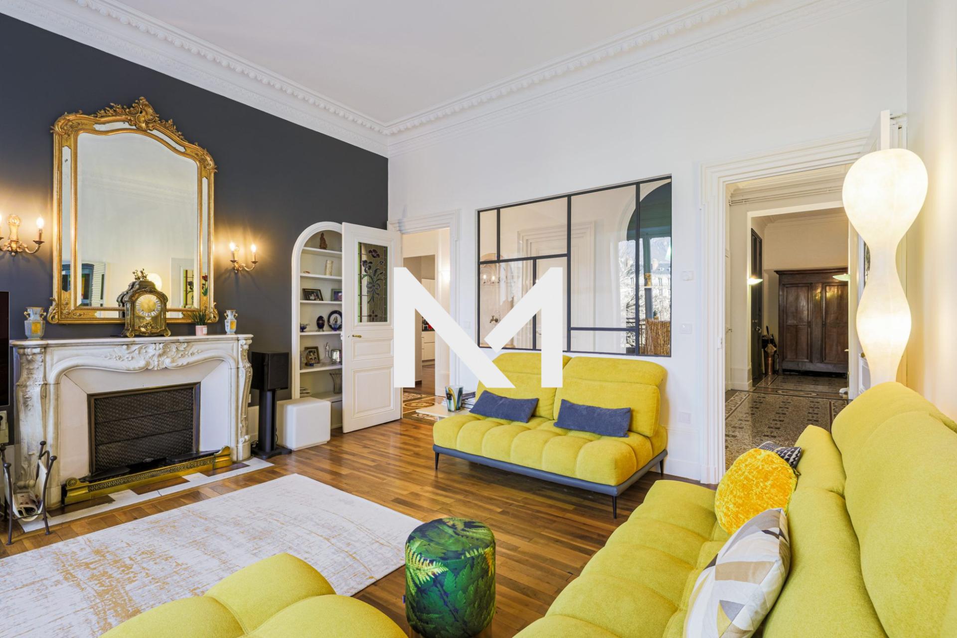 GRENOBLE - PLACE VICTOR HUGO - 5 CHAMBRES - POSS GARAGE - Photo 2