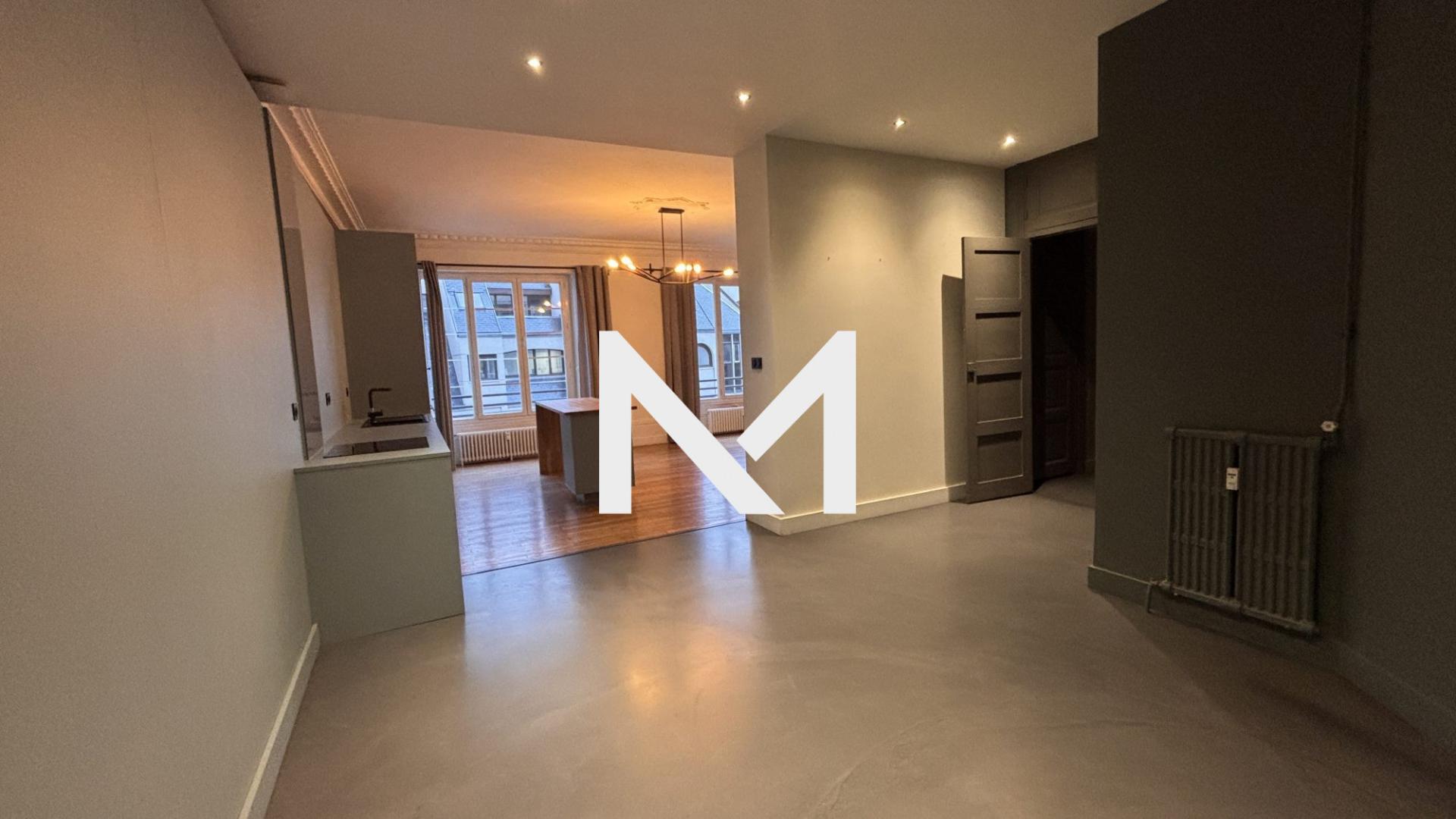 GRENOBLE HYPER CENTRE - RUE BELGRADE - APPARTEMENT MEUBLE D'EXCEPTION - Photo 9