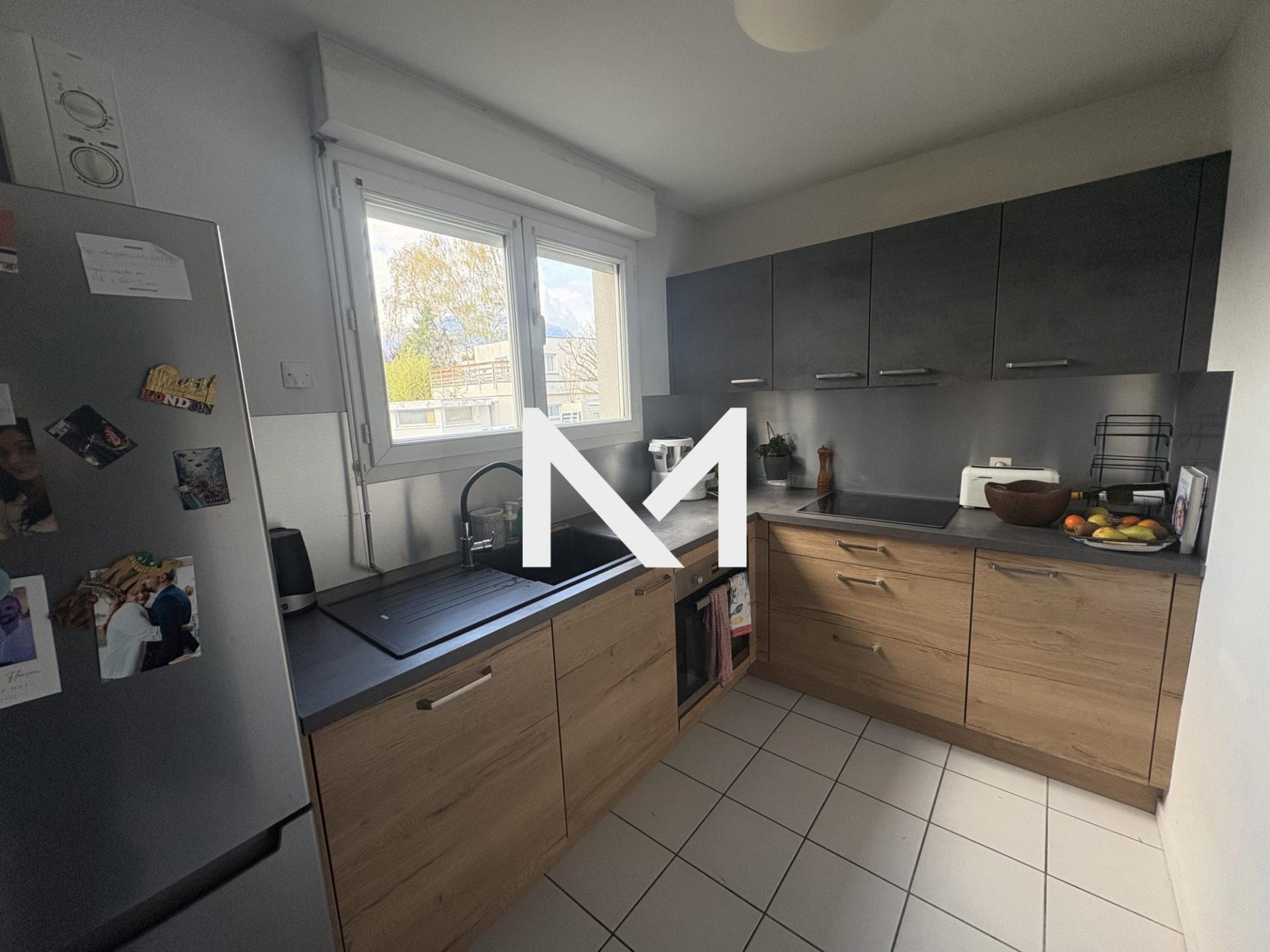 Grenoble - T2 en rez-de-jardin - Garage - Photo 9