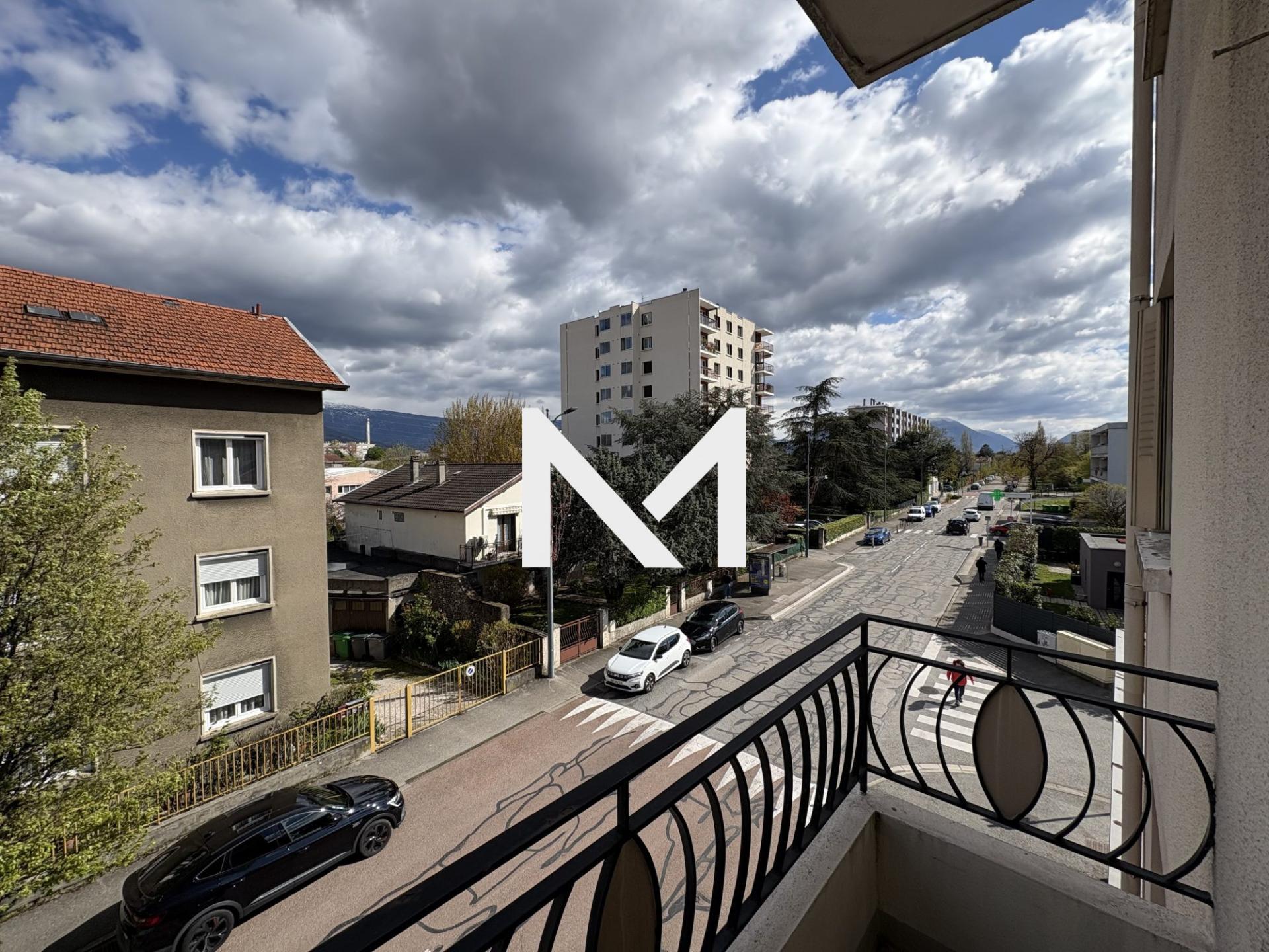 Seyssinet - A RENOVER - T3 traversant avec balcon - Photo 3