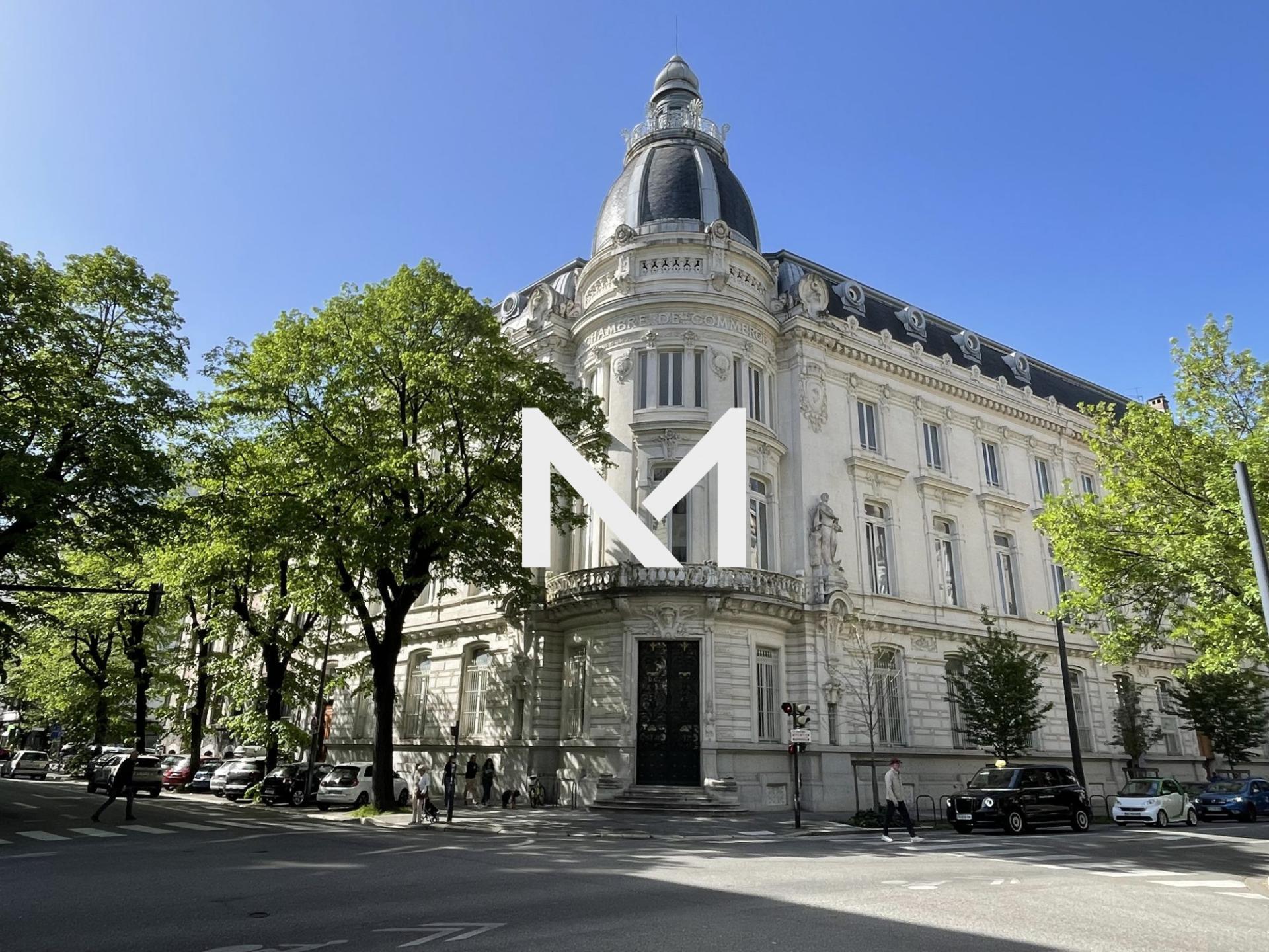 Grenoble hyper-centre - Grand T3 duplex - Photo 1