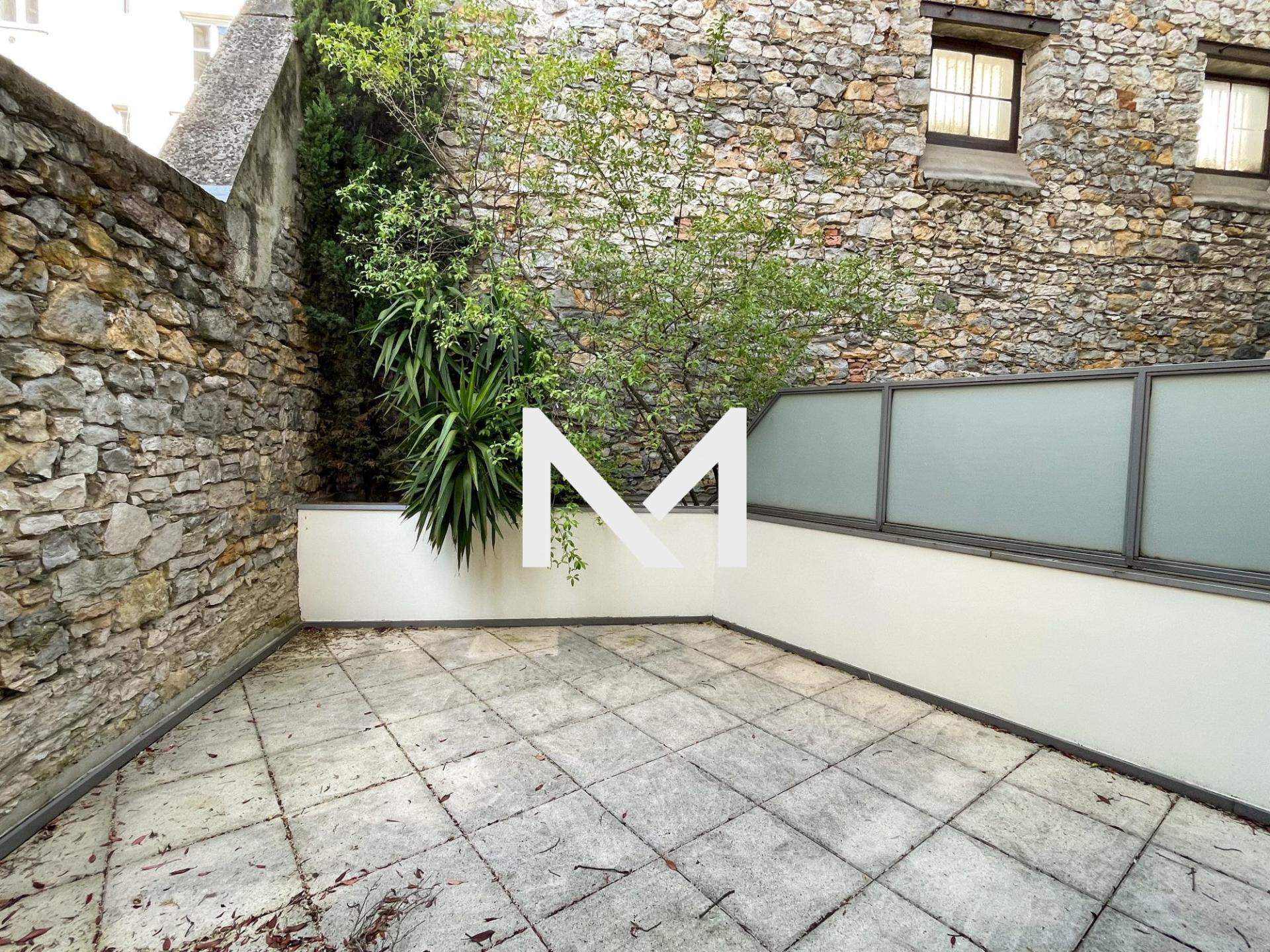 GRENOBLE VICTOR HUGO BERRIAT T4 AVEC TERRASSE - Photo 2