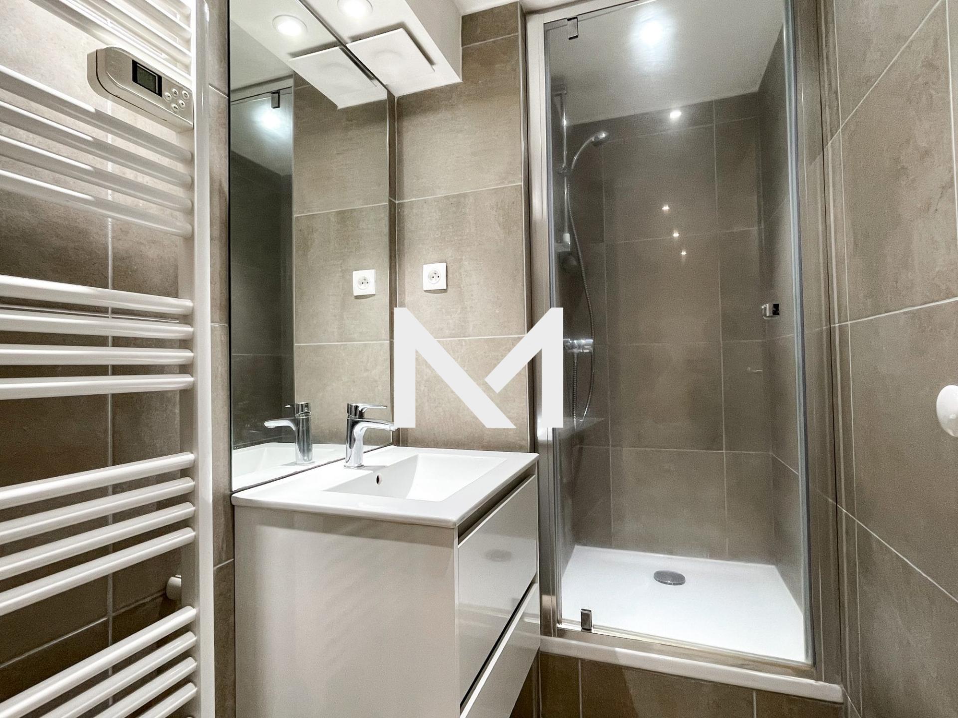 T2 DERNIER ETAGE - QUARTIER CHAMPIONNET - Photo 3