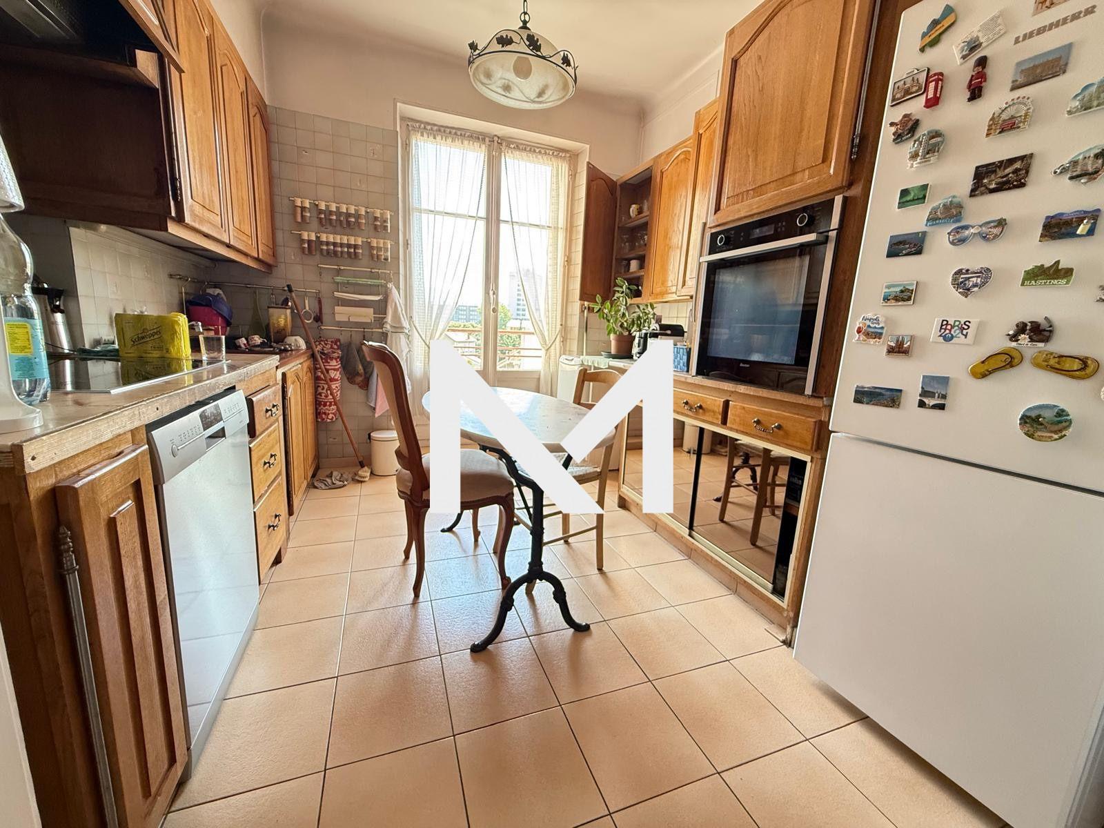 GRAND T2 (POSS T3) - ETAGE ELEVE - BALCON SUD - POSS GARAGE - Photo 5