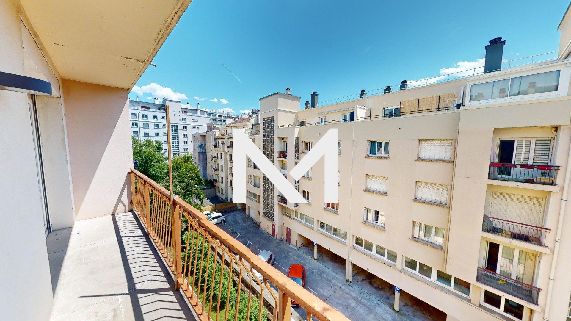 GRENOBLE CENTRE - Joli T1 bis avec balcon - Photo 3
