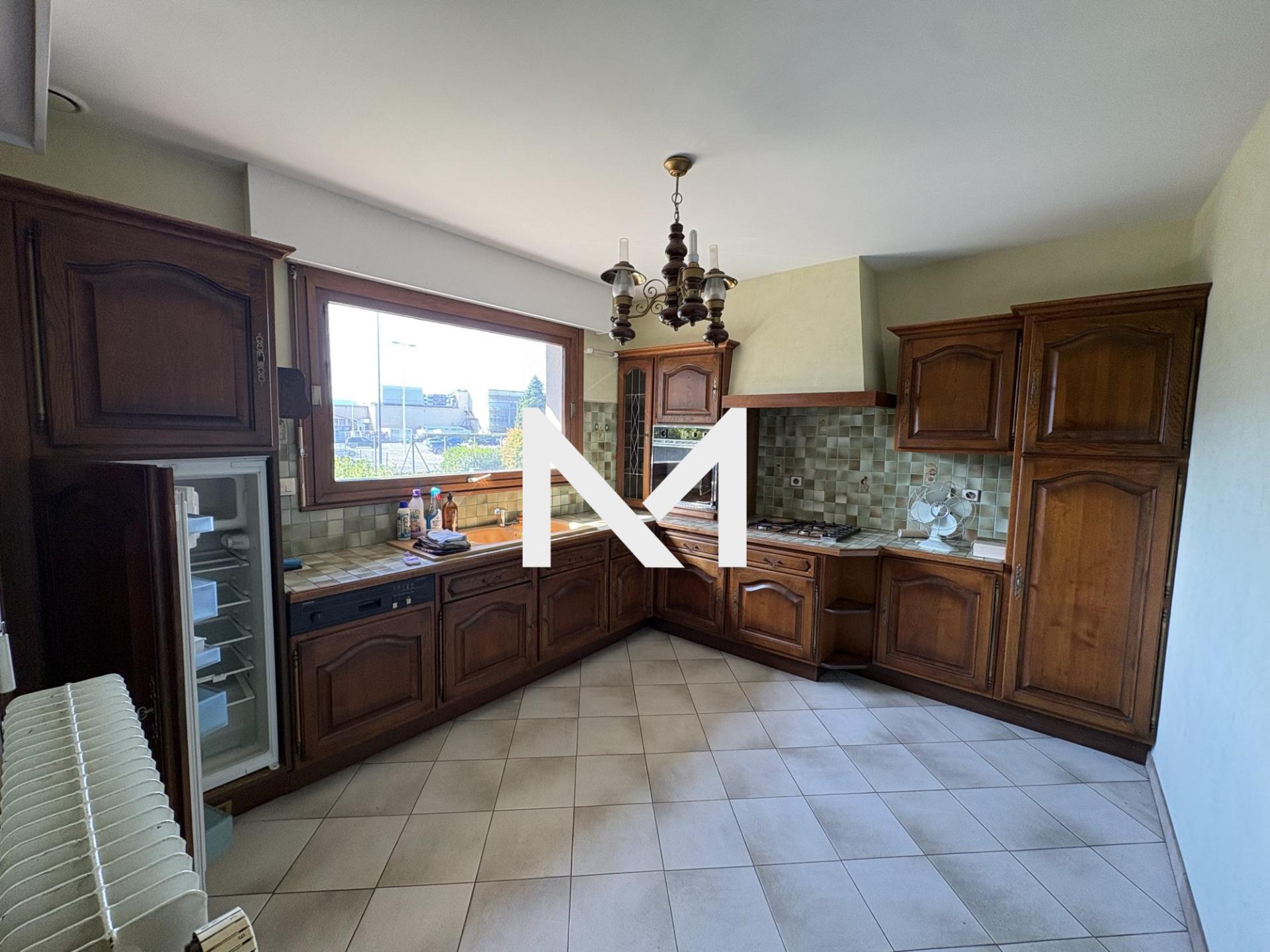 GRENOBLE - MAISON - 3 CHAMBRES - JARDIN - Photo 2