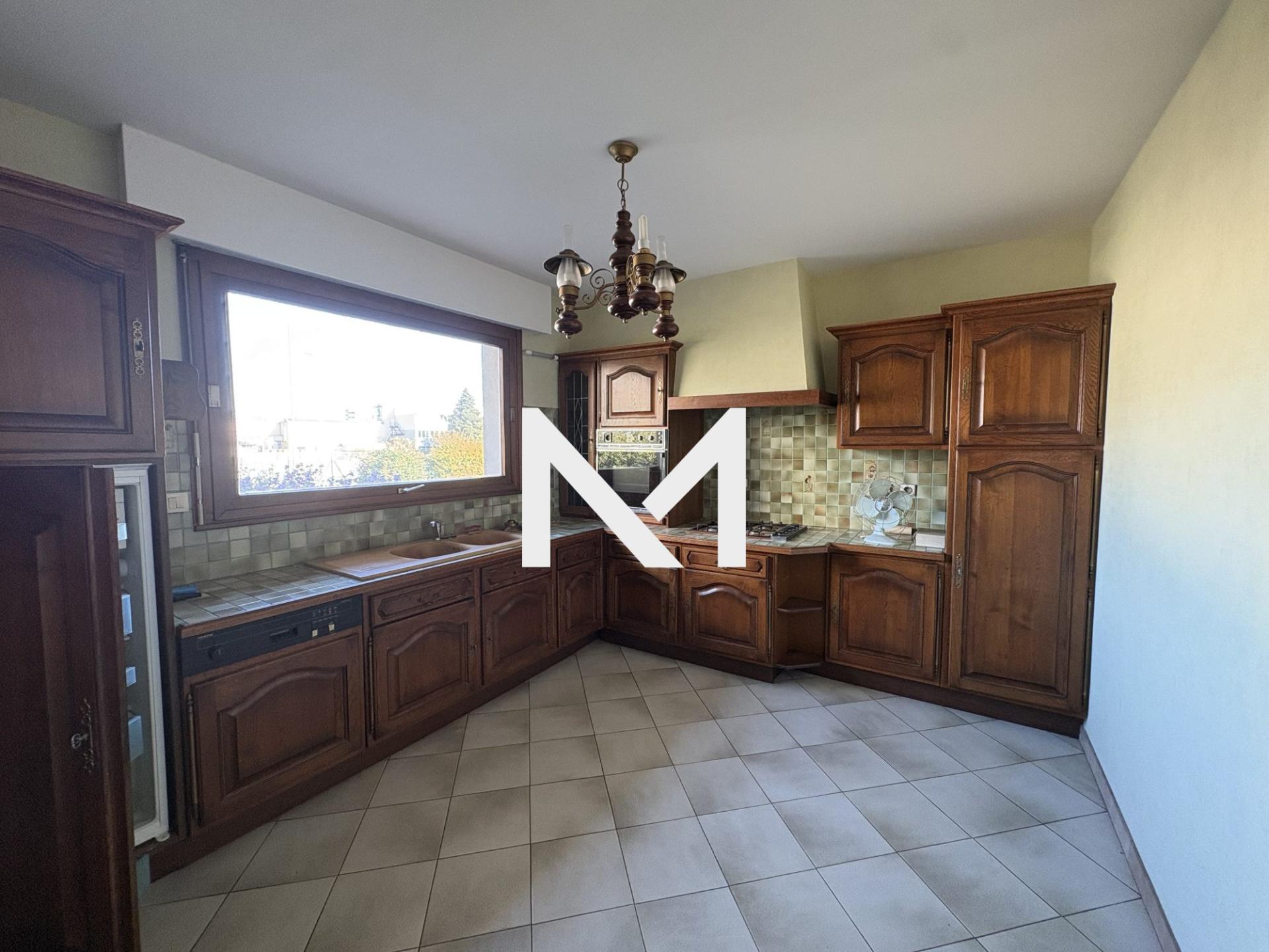 GRENOBLE - MAISON - 3 CHAMBRES - JARDIN - Photo 2