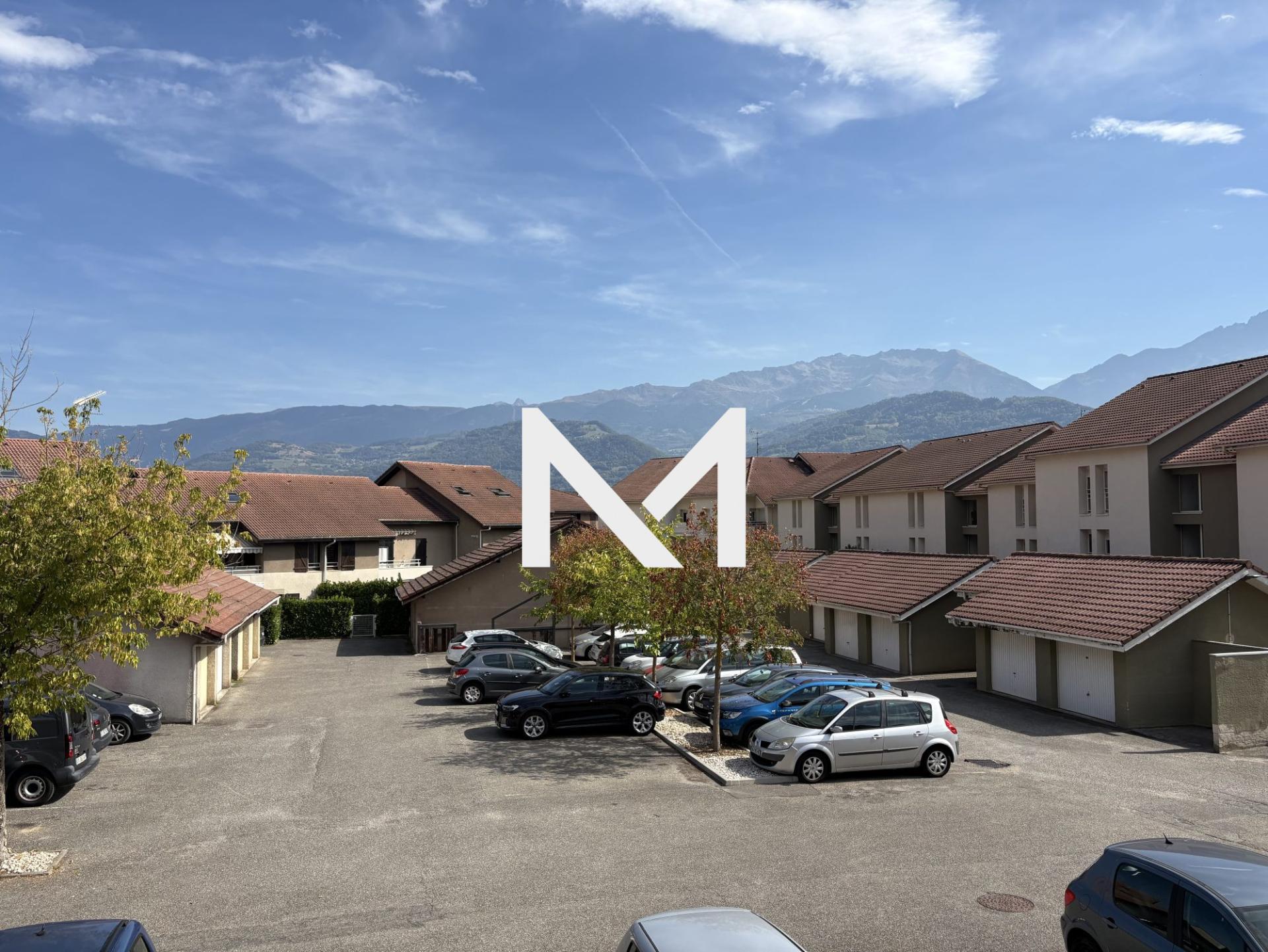 CROLLES - T3 - BALCON - CLIMATISATION - GARAGE - Photo 11