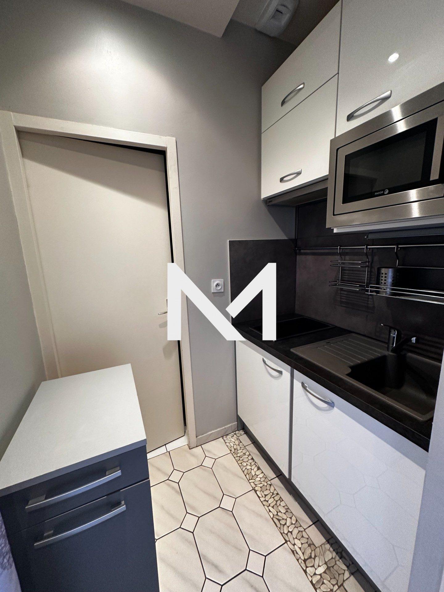LA TRONCHE - VIEUX LOGIS - STUDIO MEUBLE DANS RESIDENCE DE STANDING - Photo 2
