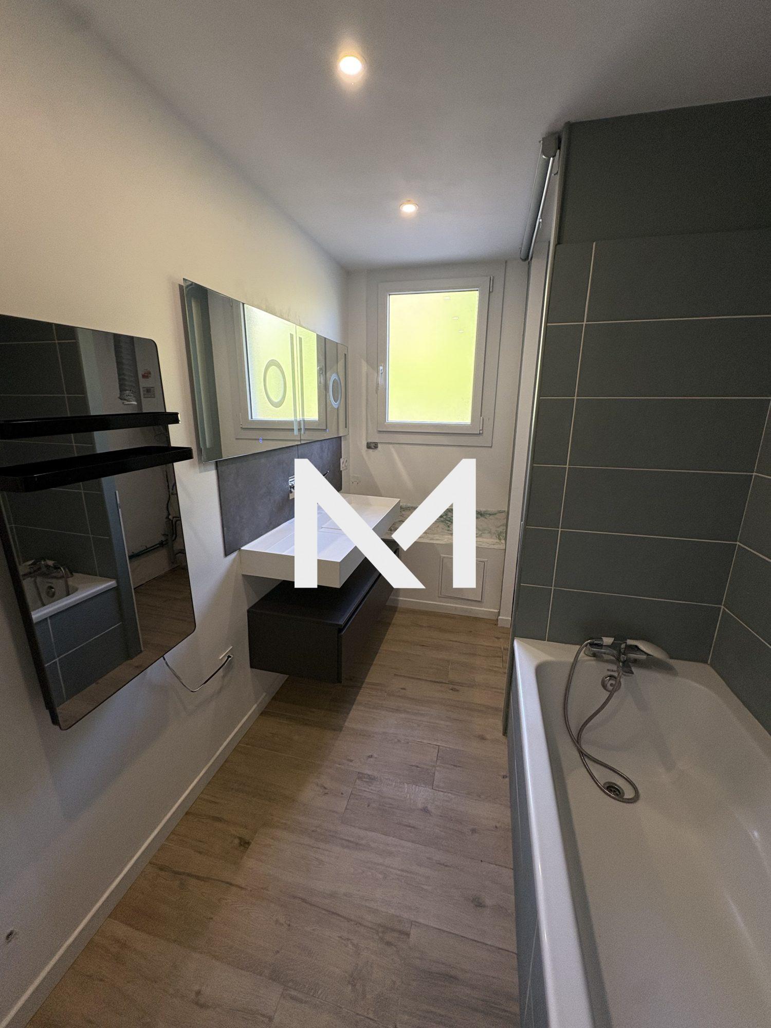 CLAIX - T2 - RENOVÉ - CLIM - GARAGE - Photo 6