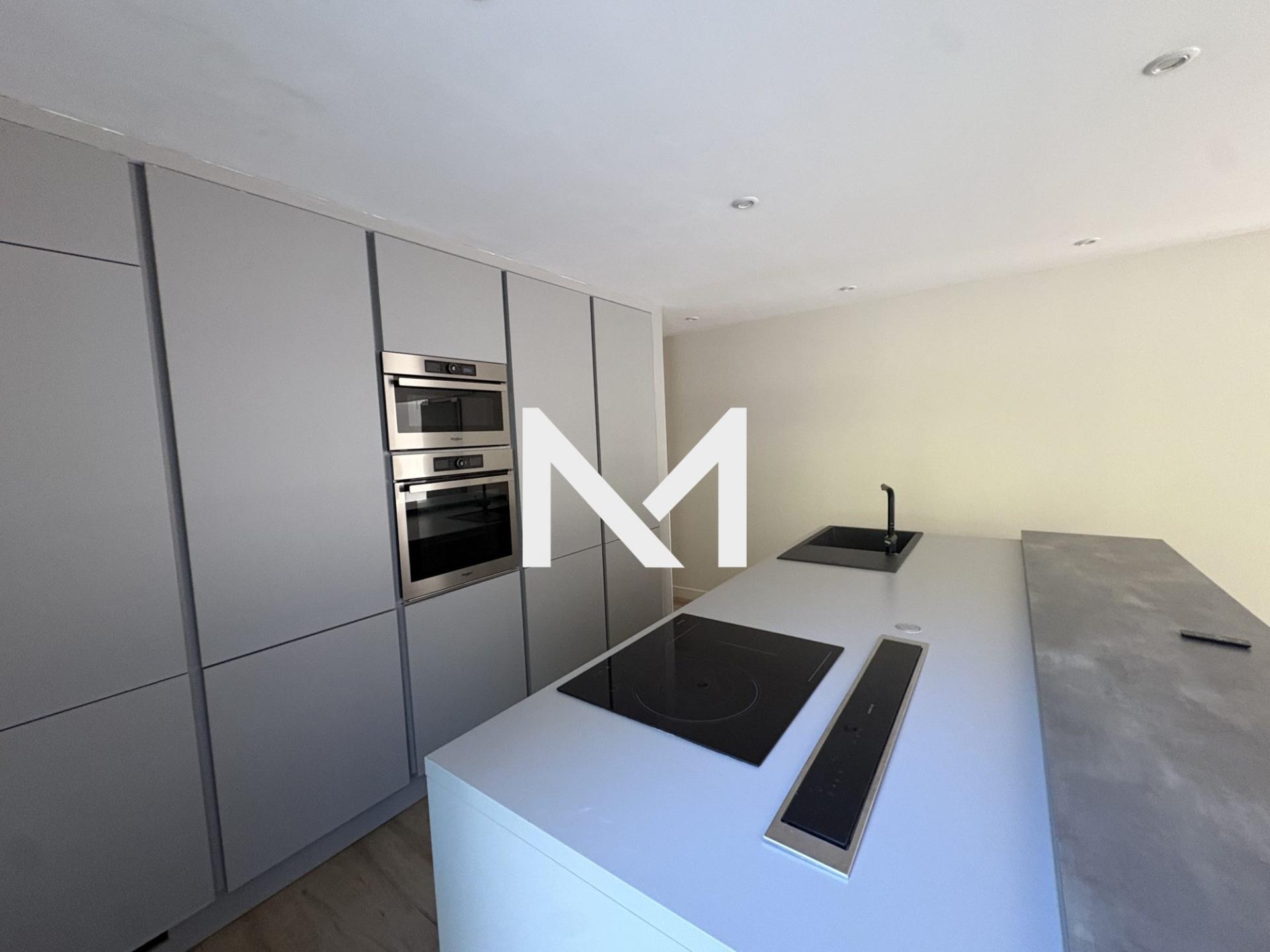 CLAIX - T2 - RENOVÉ - CLIM - GARAGE - Photo 2