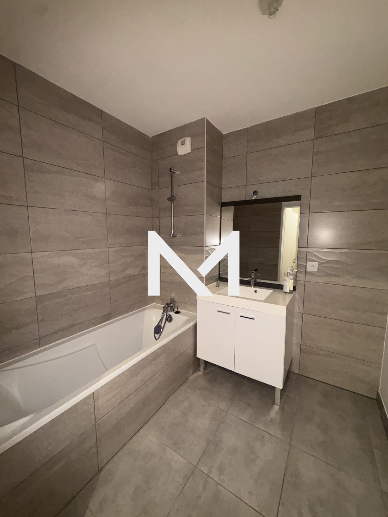 REZ DE JARDIN - RESIDENCE RECENTE - 2 CHAMBRES - Photo 7