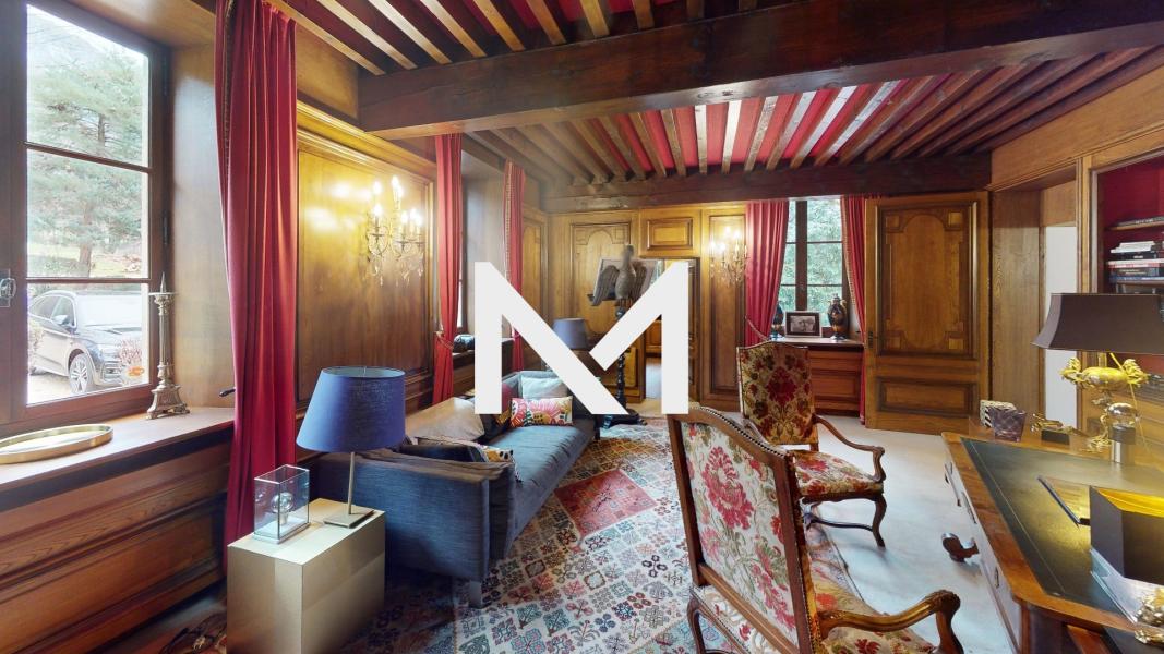 MAISON DE MAÎTRE AVEC DEPENDANCES ET PLAN D'EAU SUR 4 HECTARES - Photo 5