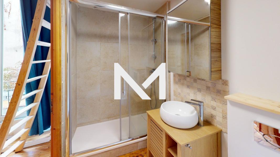 GRENOBLE HYPER CENTRE - 18 GRANDE RUE - STUDIO MEUBLE - Photo 2