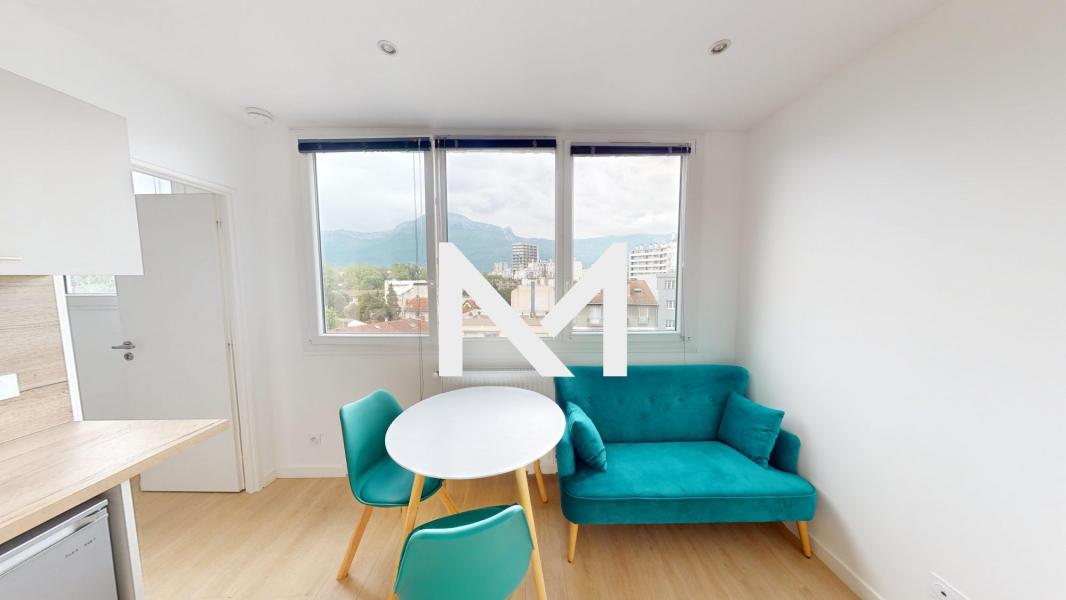 GRENOBLE - 8 RUE GENERAL FERRIE - T2 de 22.96 m² MEUBLE - Photo 2