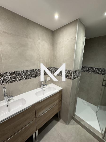 GRENOBLE SAINT JOSEPH - ETAGE ELEVE - 4 CHAMBRES - Photo 6