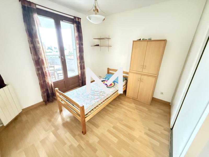 FONTAINE - T3 MEUBLE AVEC GRAND BALCON ET GARAGE - Photo 7